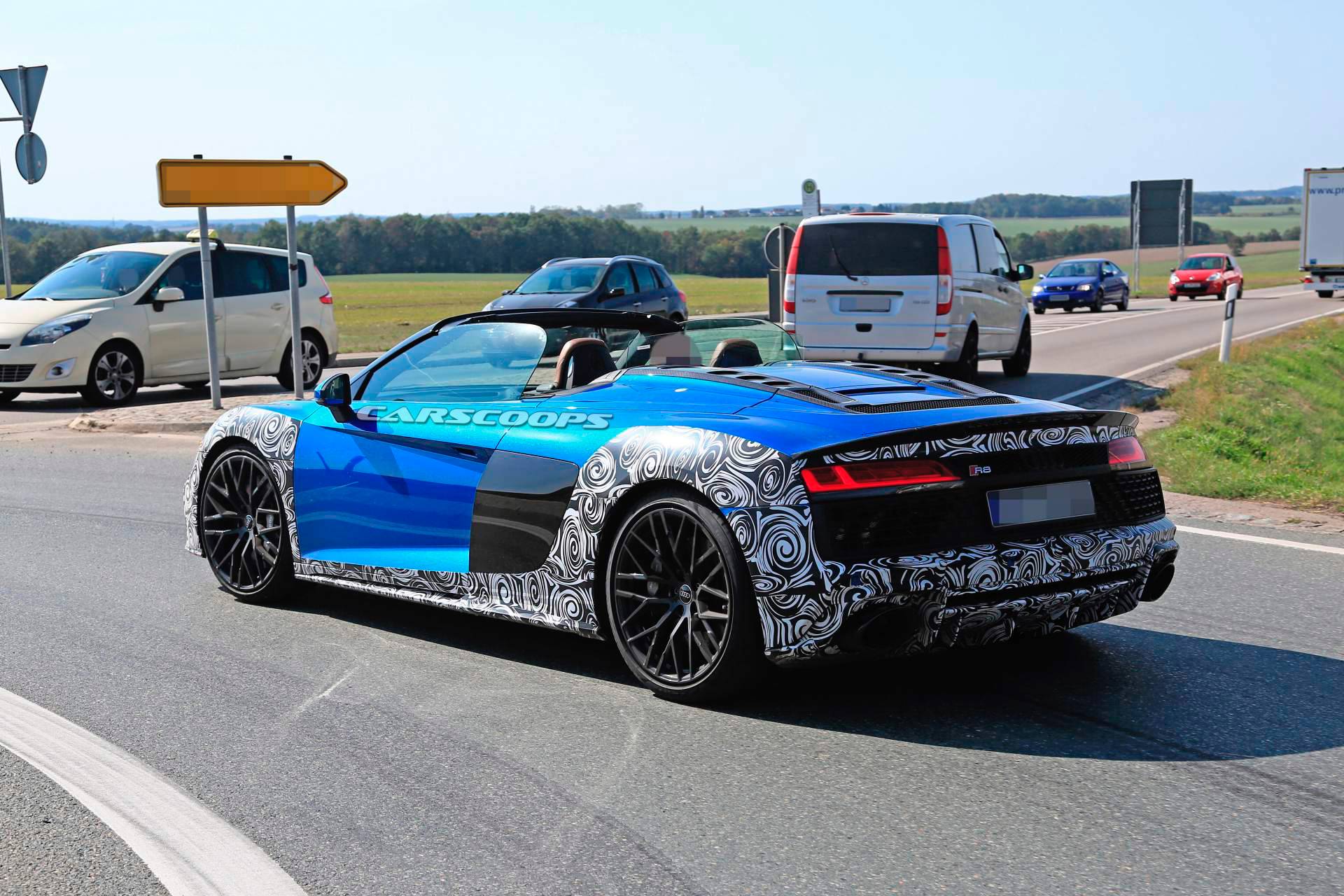 2019-Audi-R8-Spyder-spy-shots-8 2019 Audi R8 Spyder Makes Topless Spy Debut