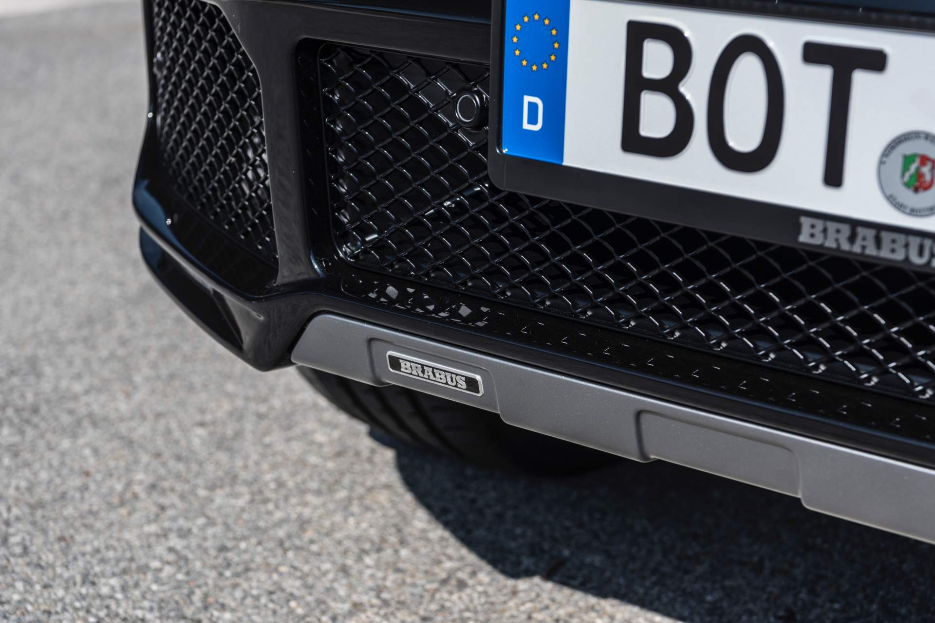 Brabus-700-Widestar-based-on-Mercedes-AMG-G63-15 New Brabus 700 Widestar Is What Stock Mercedes-AMG G63s Dream Of Becoming