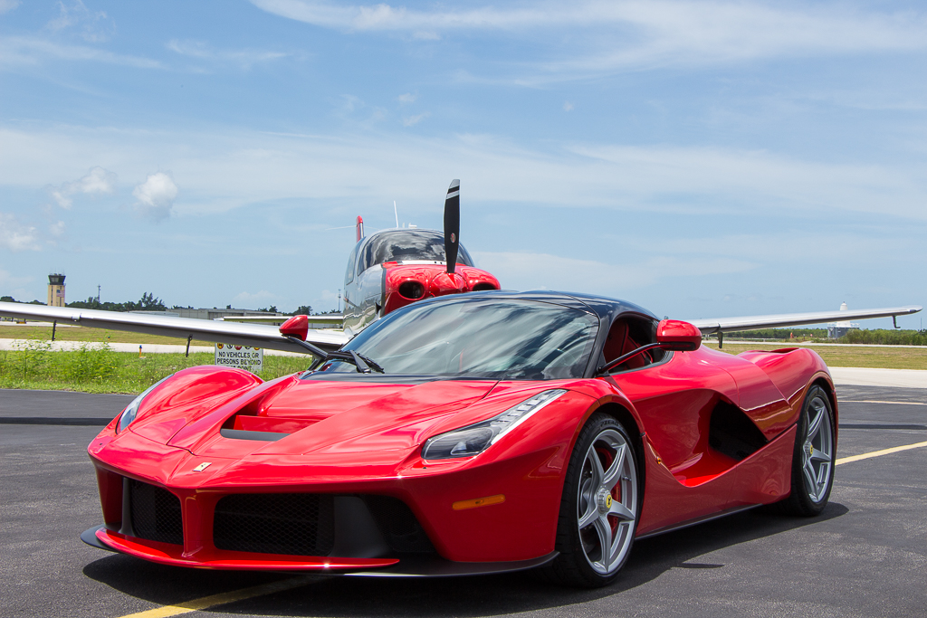 2015-LaFerrari-Auction-2 2015 LaFerrari Fails To Sell On Online Auction Despite $3.1 Million Bid