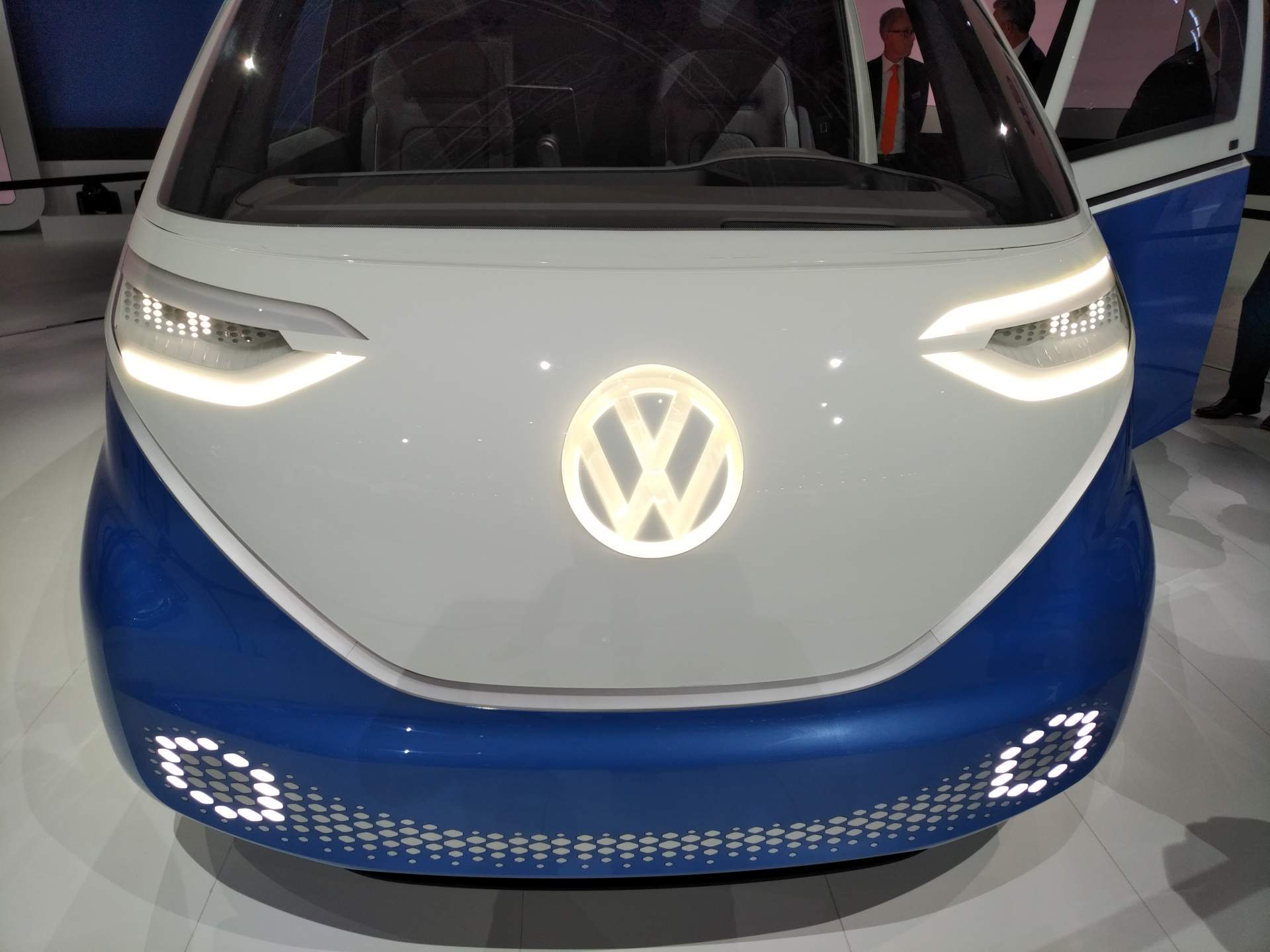 VW-ID-Buzz-Cargo-Concept-at-Hannover-CV-Show-19 VW I.D. Buzz Cargo Concept Previews All-Electric Van With 550Km Range