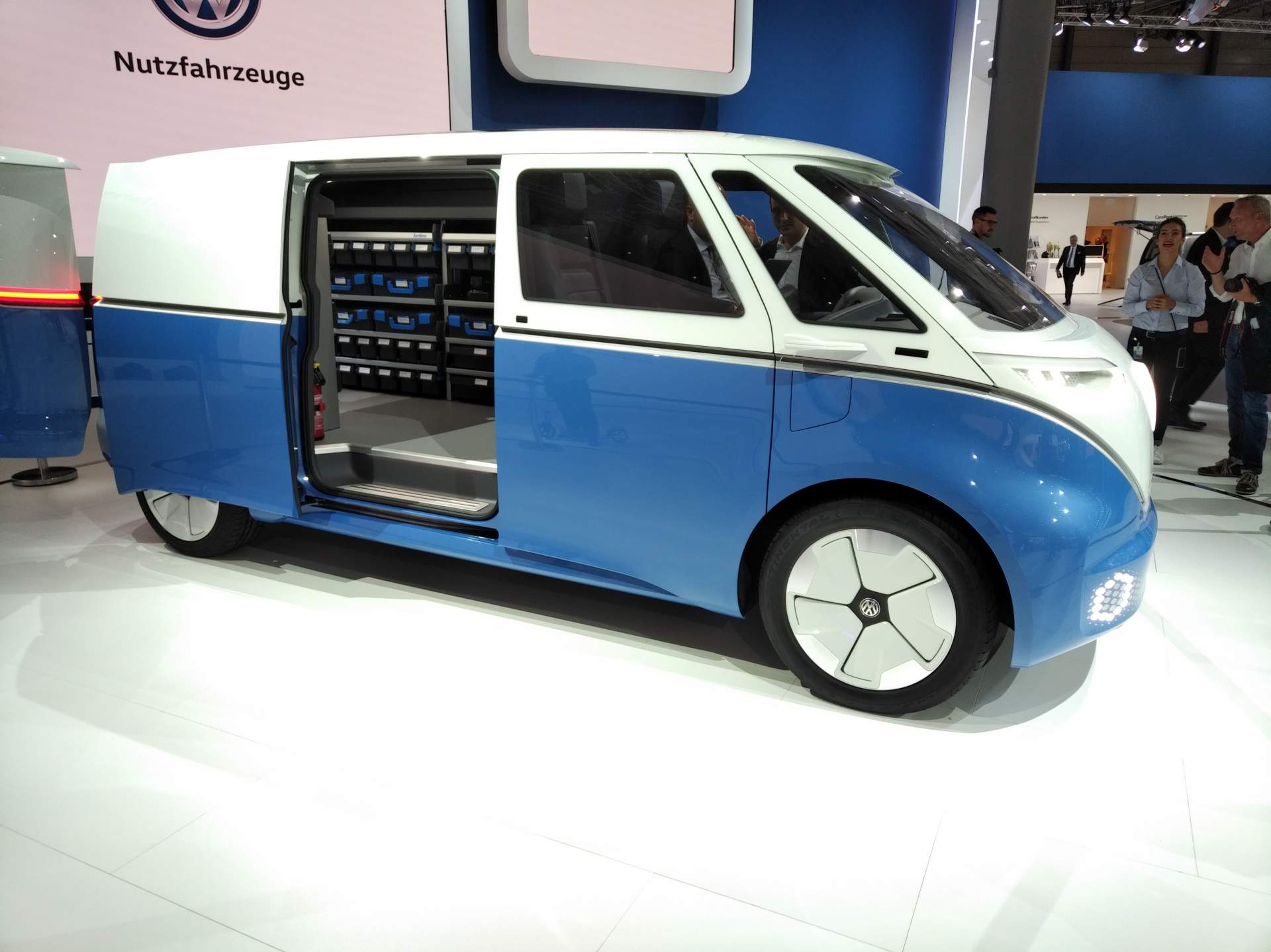 VW-ID-Buzz-Cargo-Concept-at-Hannover-CV-Show-1 VW I.D. Buzz Cargo Concept Previews All-Electric Van With 550Km Range