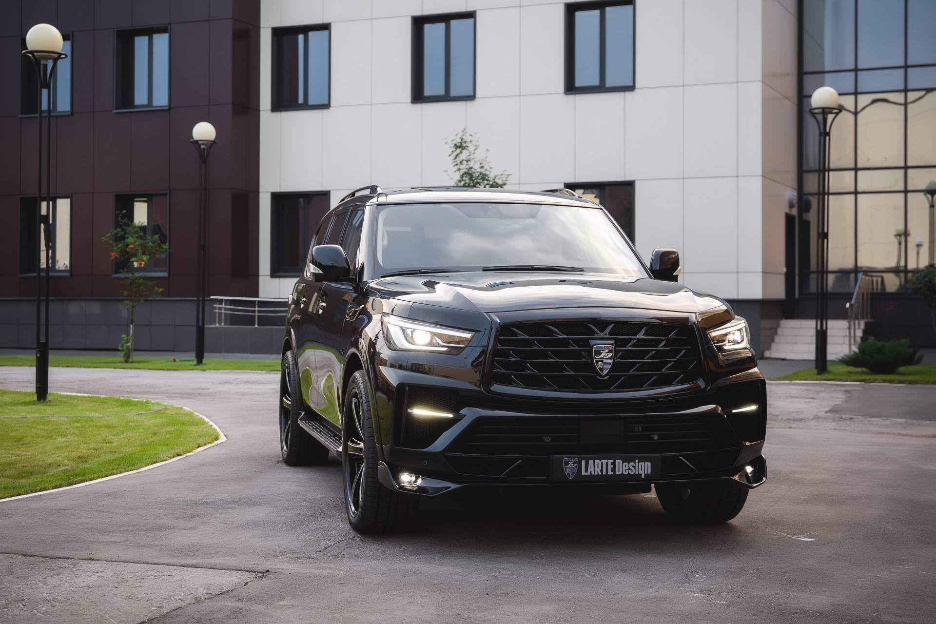 Larte-Design-LR5-for-Infiniti-QX80-10 Larte Design’s LR5 Kit Makes The Infiniti QX80 Look Bad To The Bone