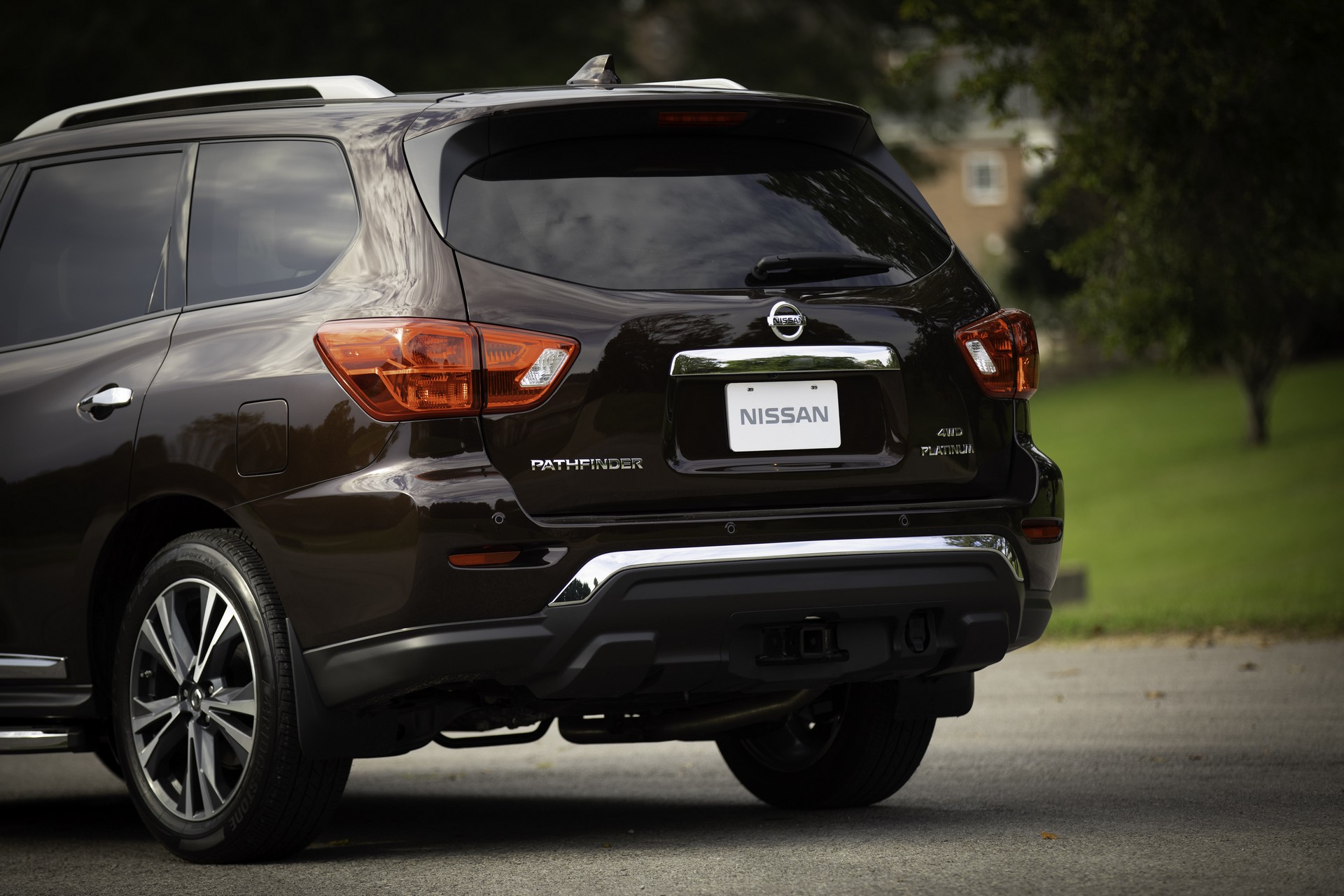 2019-Nissan-Pathfinder-15 2019 Nissan Pathfinder Arrives With Newly Standard Driver Assistance Systems