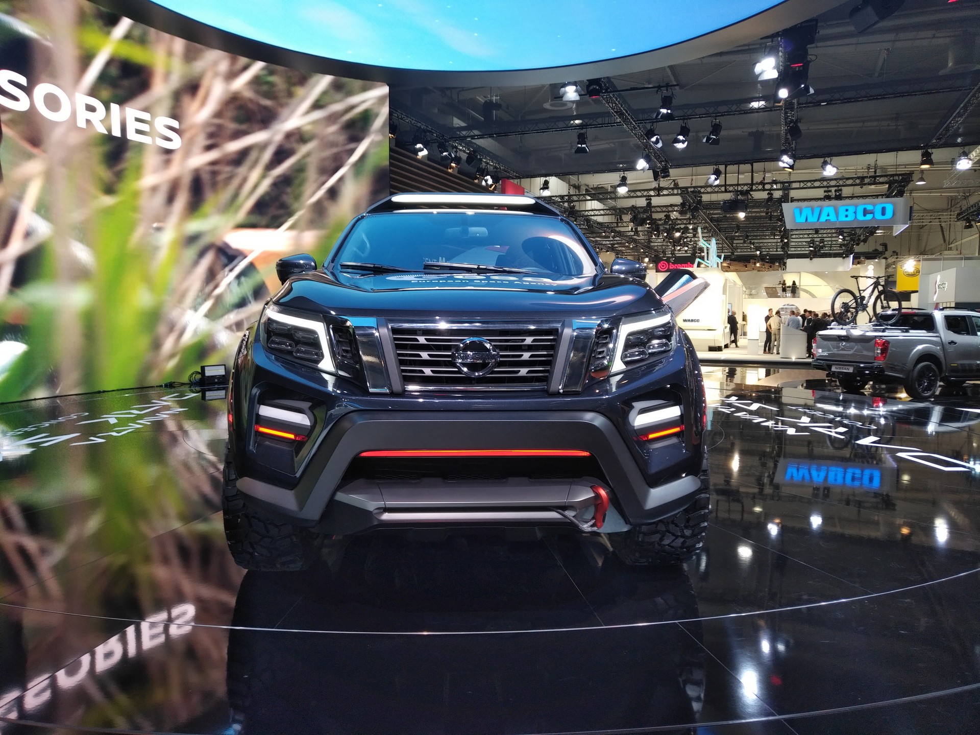 Navara Dark Sky concept-47 Nissan Navara Dark Sky Concept Packs Plenty Of Star Power Thanks Its To Observatory-Class Telescope