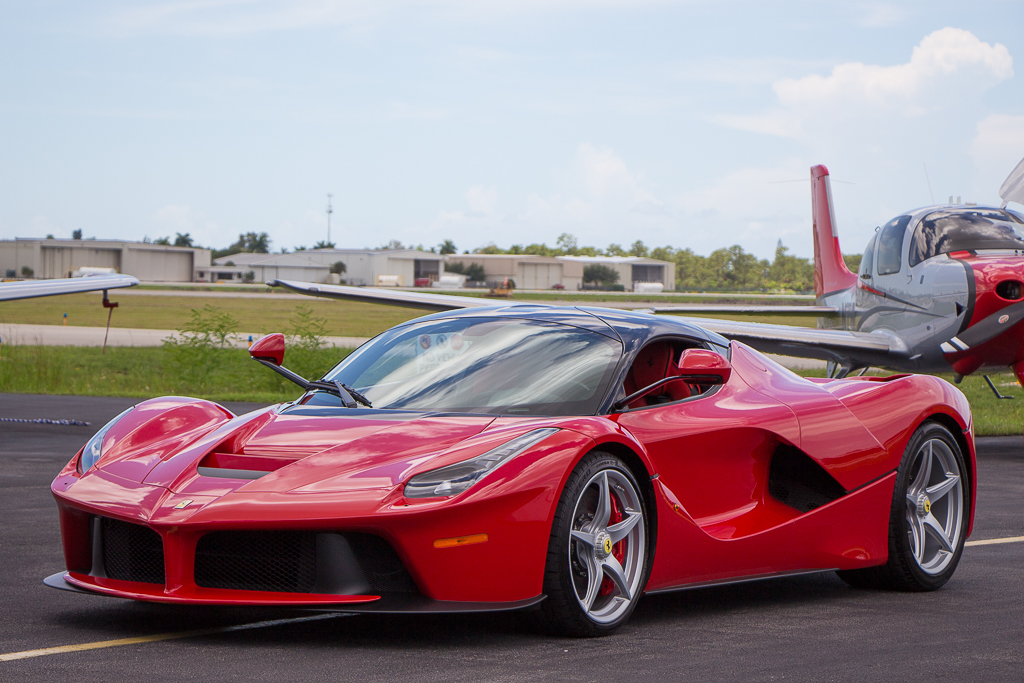 2015-LaFerrari-Auction-3 2015 LaFerrari Fails To Sell On Online Auction Despite $3.1 Million Bid