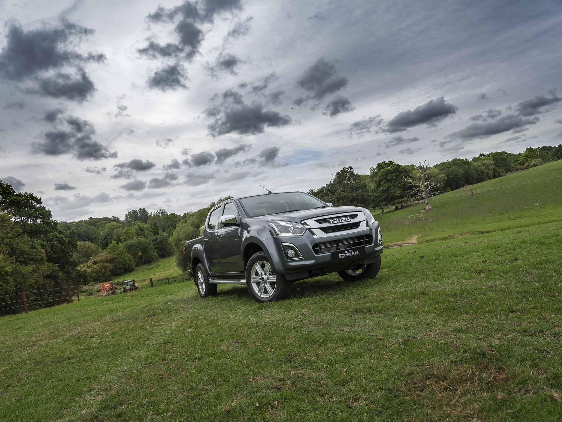 isuzu-updated-2018my-dmax-3 Updated 2018 Isuzu D-Max Coming With Better Tech And Quality