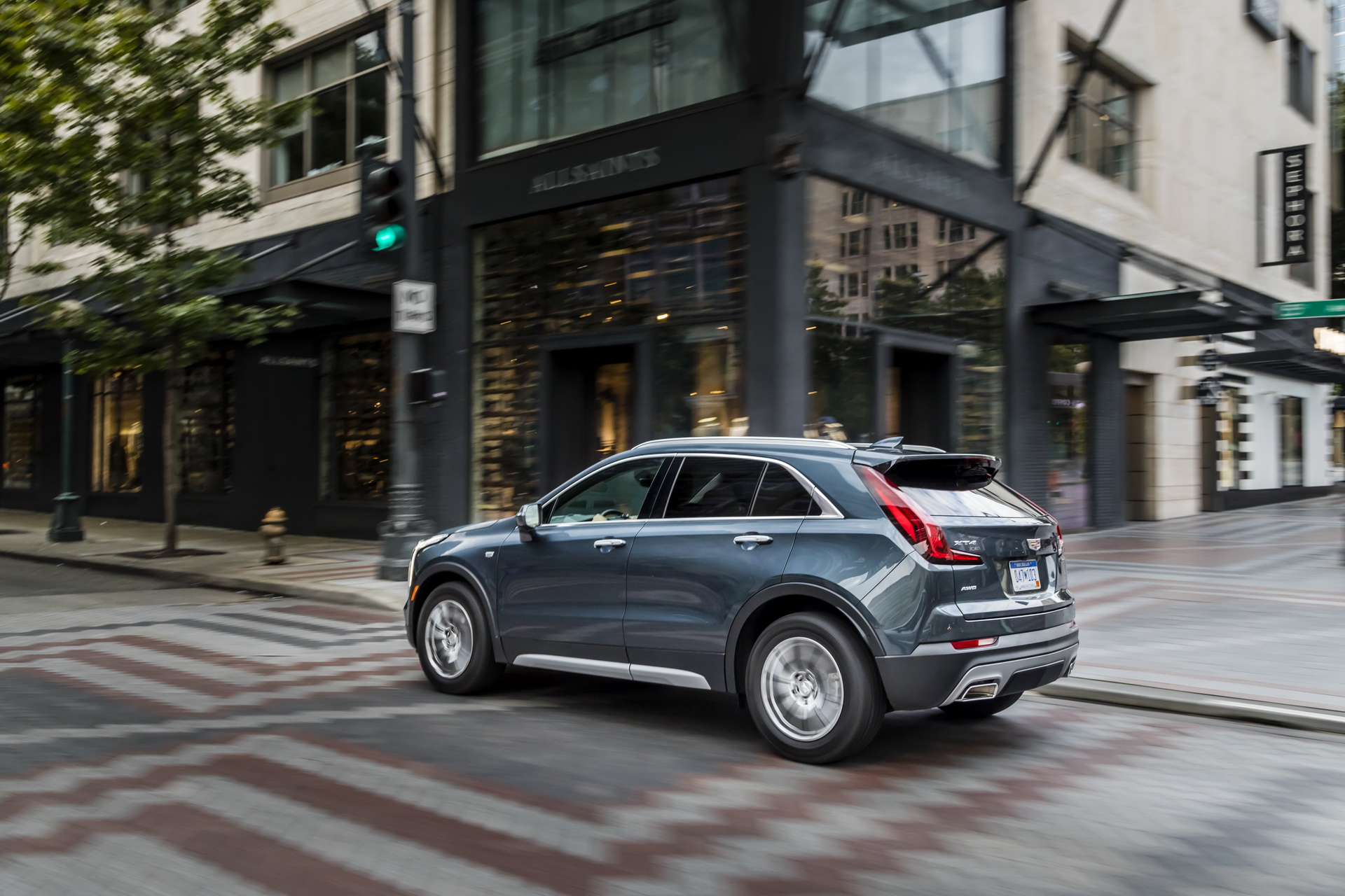 2019-Cadillac-XT4-004 Cadillac Puts Diesel Engine Development On Hold, Will Focus On Electrification