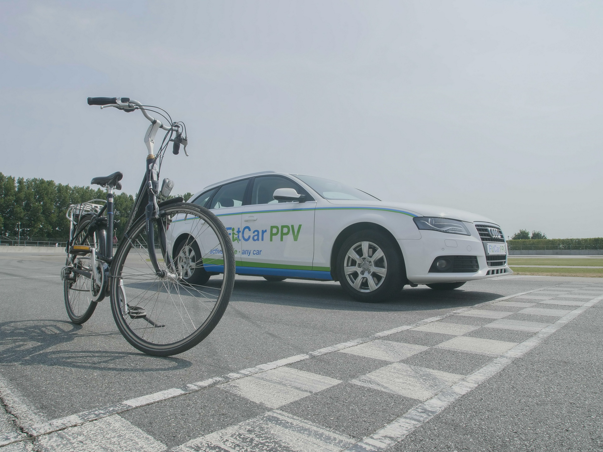 fitcar-ppv-calorie-burning-car-4 Pedal-Powered Audi A4 FitCar PPV Will Get You In Shape In No Time