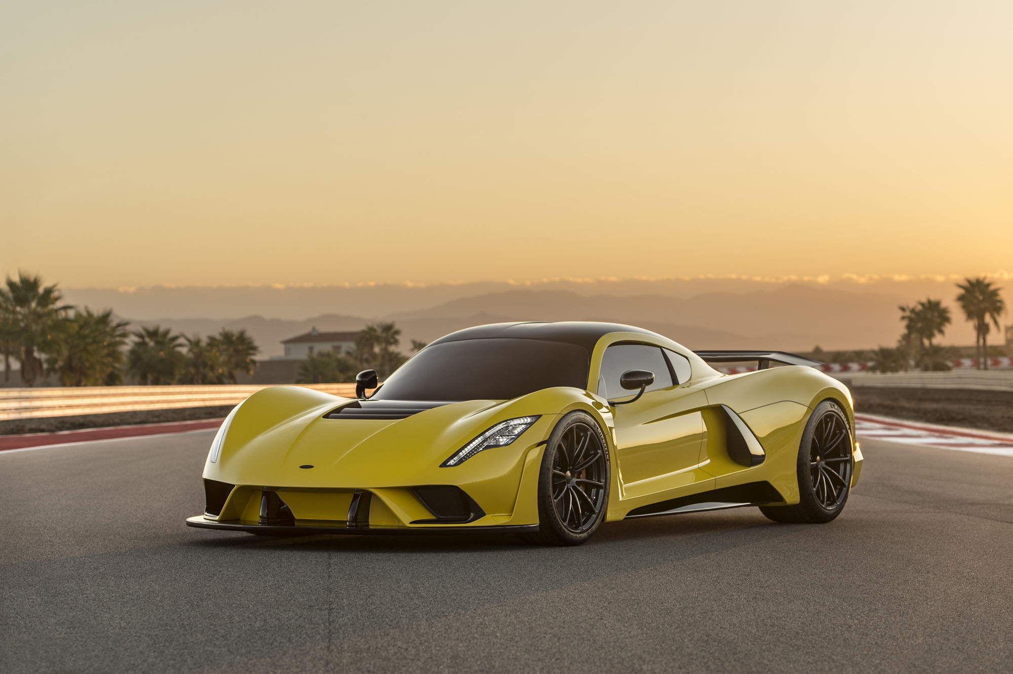 Hennessey-Venom-F5-Engine-6 Hennessey Congratulates Bugatti On Top Speed Record, Says It Wants To Hit 310.6 MPH (500 KM/H)