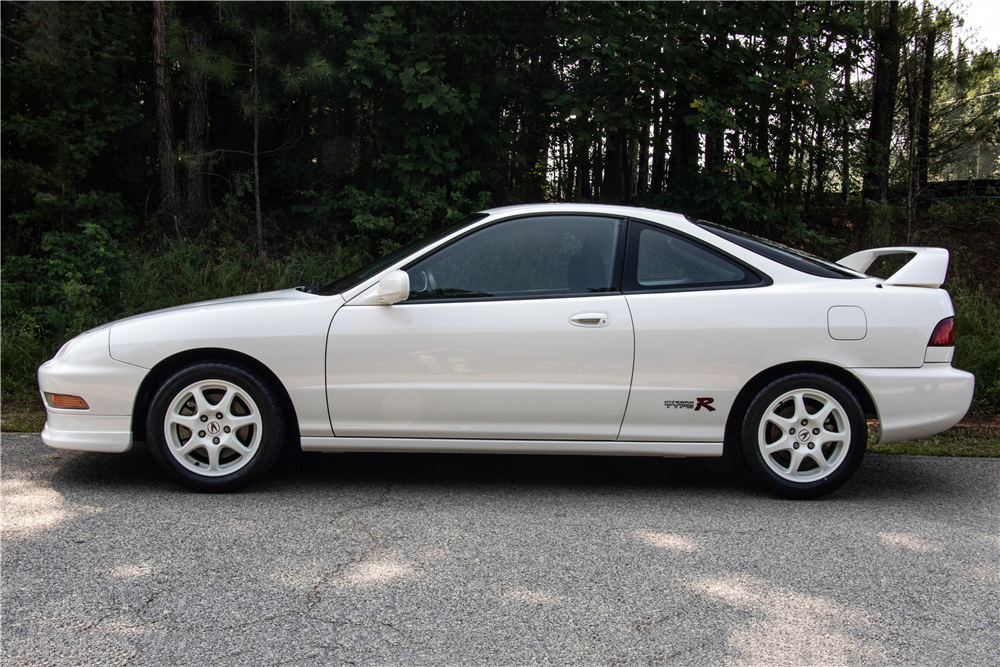 1997-Acura-Integra-R-Auction-5 1997 Acura Integra Type R With Only 1,200 Miles Sells For An Astonishing $63,800