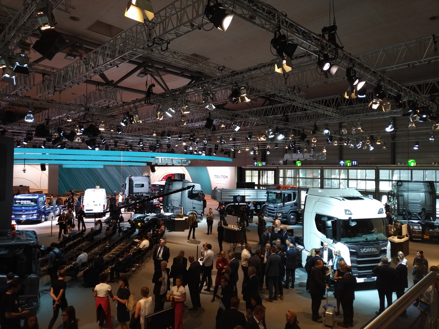 traton-group-2018-iaa-216 VW Truck & Bus Becomes TRATON Group, Wants To Revolutionize Global Transportation