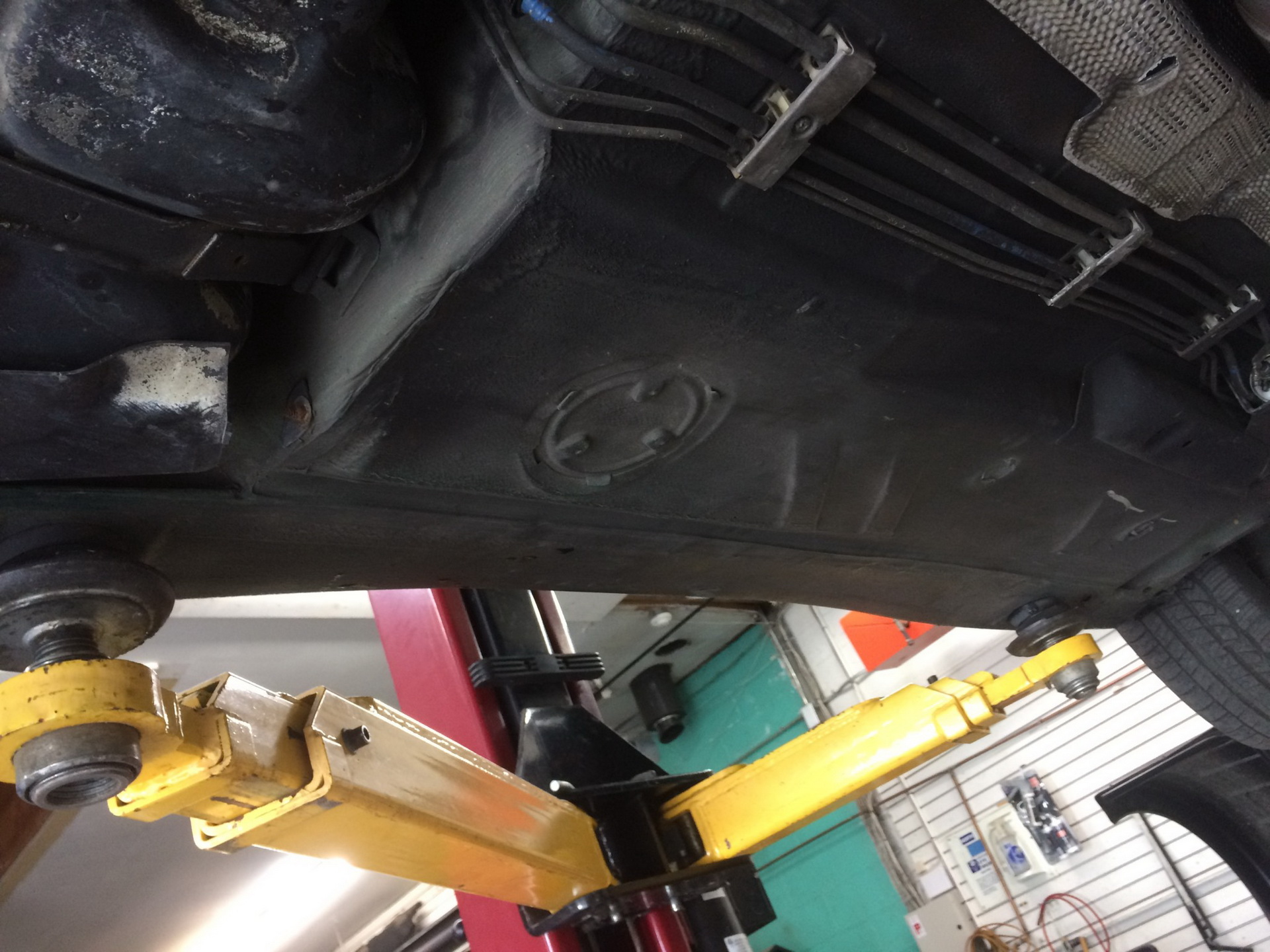 1998-alpina-b6-touring-bat-auction-40 1998 Alpina B6 Touring With 5-Speed Manual Can Be Yours For $13k