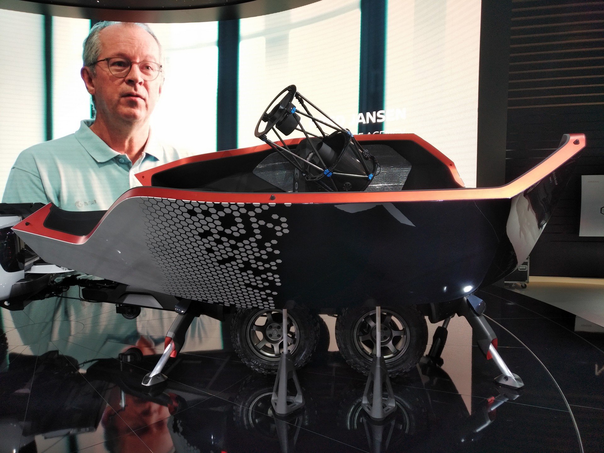 Navara Dark Sky concept-59 Nissan Navara Dark Sky Concept Packs Plenty Of Star Power Thanks Its To Observatory-Class Telescope