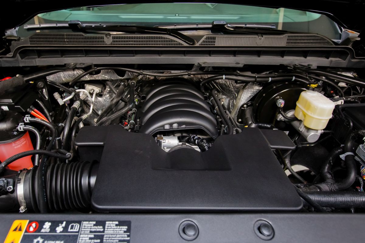 Bureko-6x6-based-on-Chevrolet-Silverado-4 Chevy Silverado Goes To Czech Republic, Returns As The Brutal Bureko 6×6