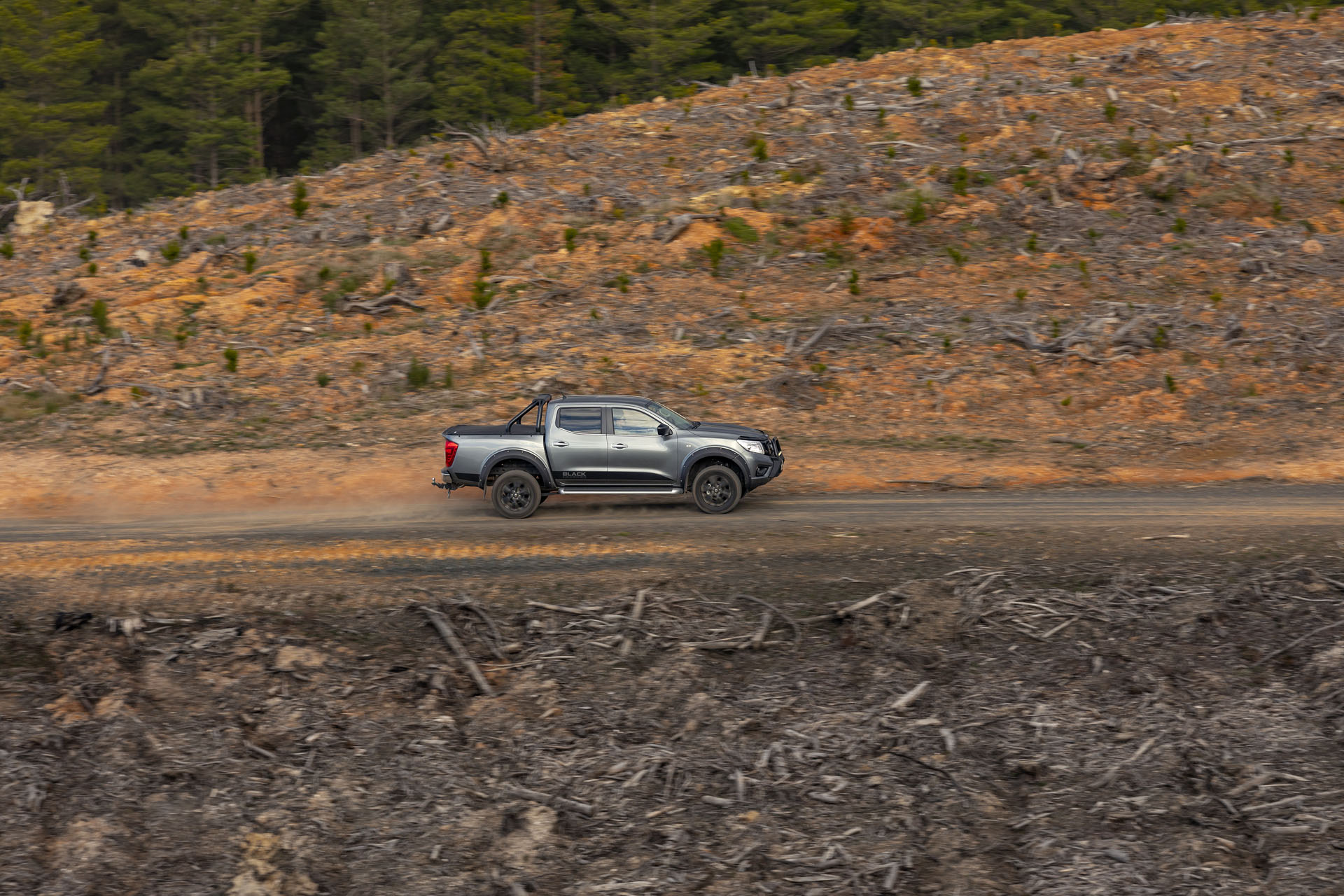 Nissan Navara ST Black Edition Nissan Navara Rubs The Aging Frontier’s Nose In Its Latest Special Editions