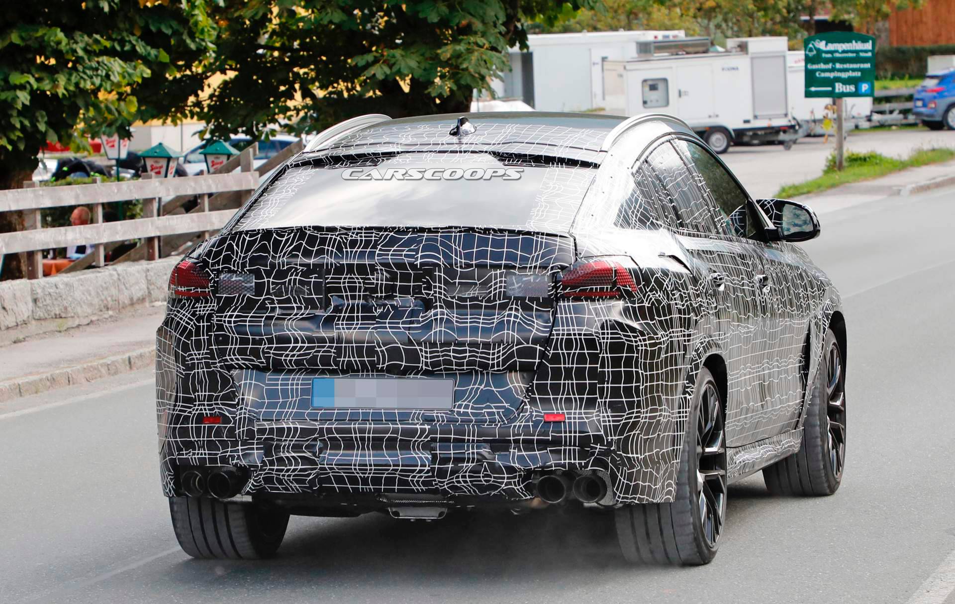 2020-BMW-X6-M-spy-shots-12 Upcoming BMW X6M Flexes Its Muscles In Public For The First Time