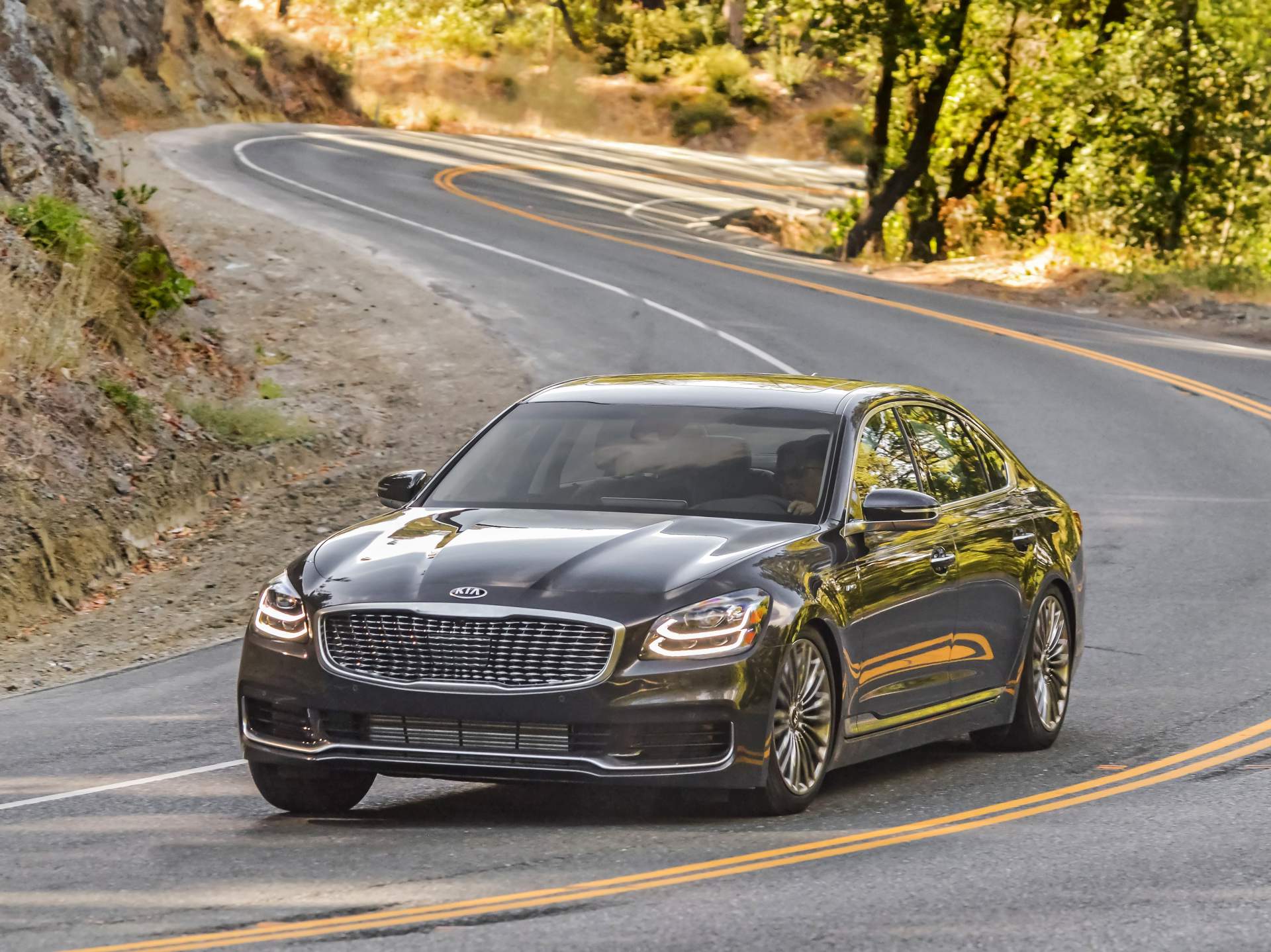 2019 K900 2019 Kia K900 Detailed As Sales Debut Draws Nearer, Pricing TBA
