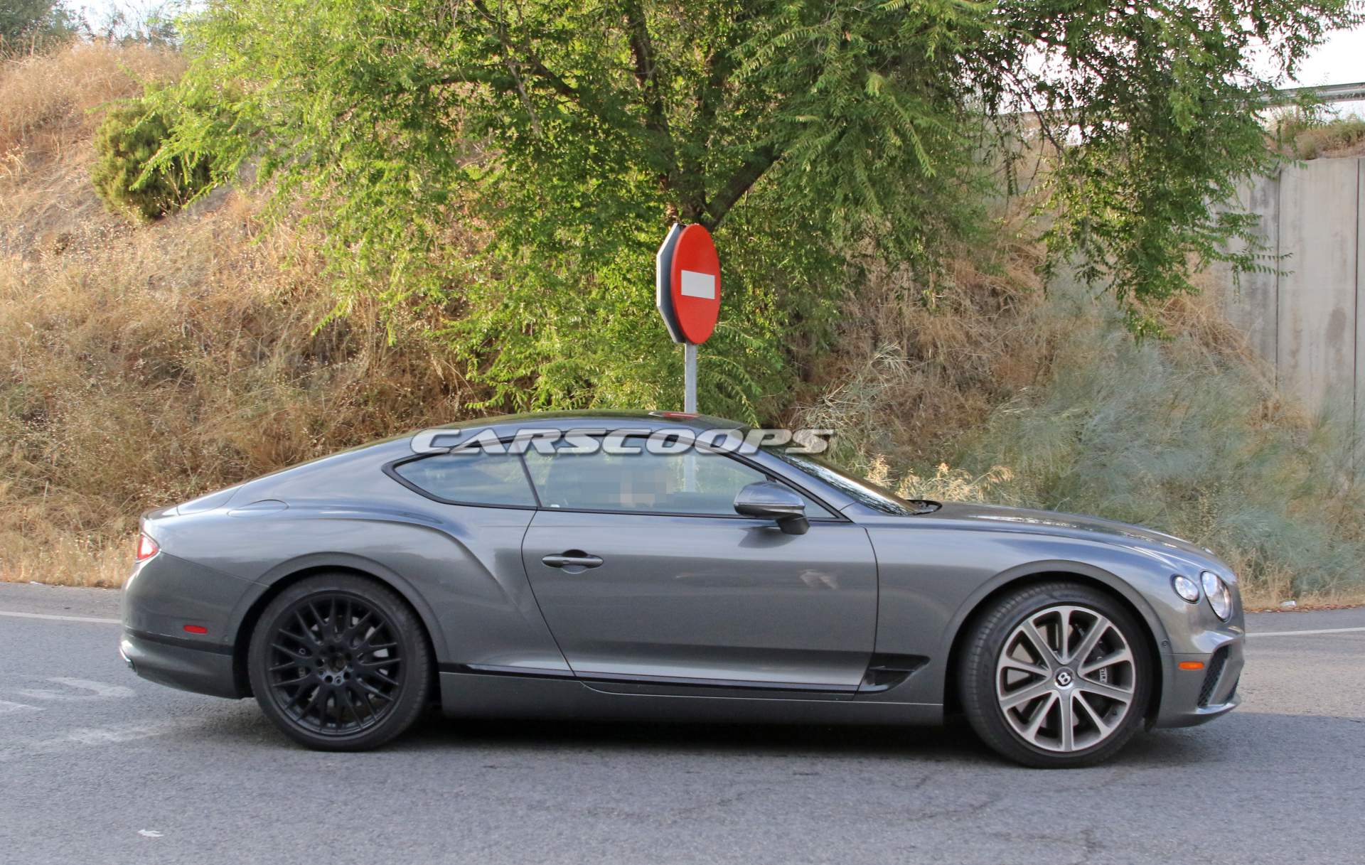 Bentley-Continental-GT-Speed-spy-shots-7 2020 Bentley Continental GT Speed Spied Mixing Wheel Sets