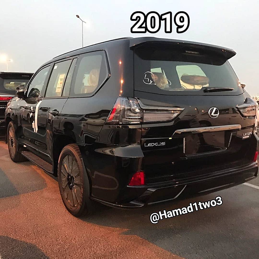 2019-Lexus-LX-Black-Edition-S-3 2019 Toyota Land Cruiser And 2019 Lexus LX 570 Black Edition S Spotted
