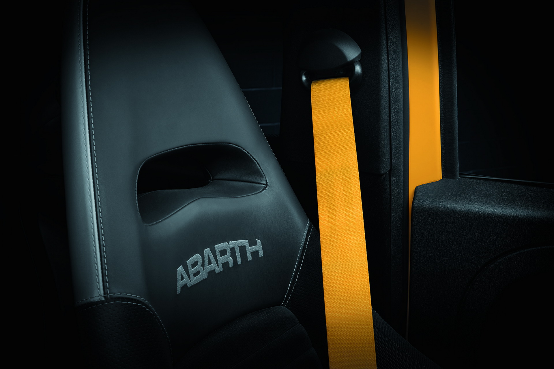 2019-Abarth-595-11 Abarth Updates 595 Range With Five Models And Up To 177HP