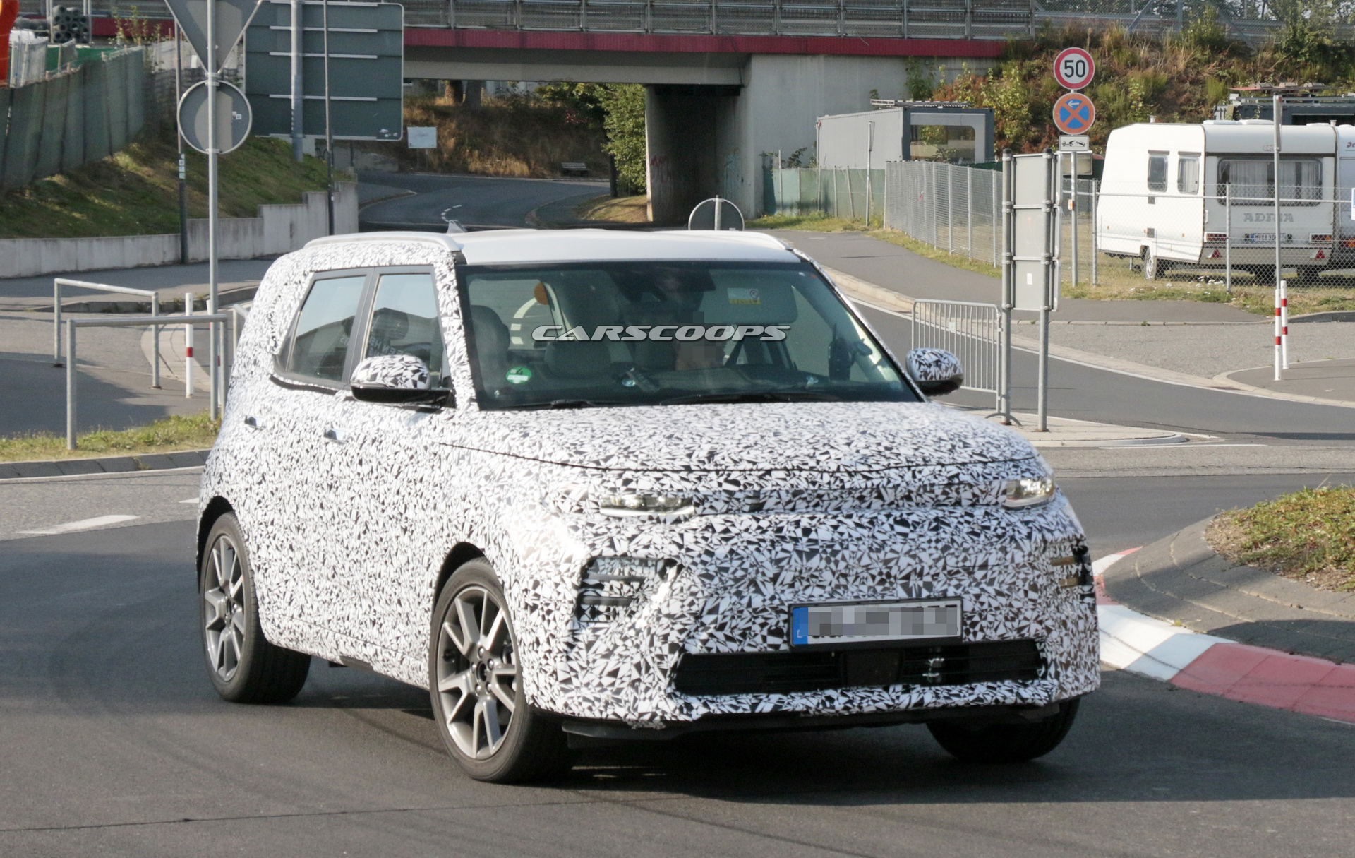 2020-kia-soul-ev-spy-less-cladding-3 2020 Kia Soul And Soul EV Set For A Los Angeles Debut