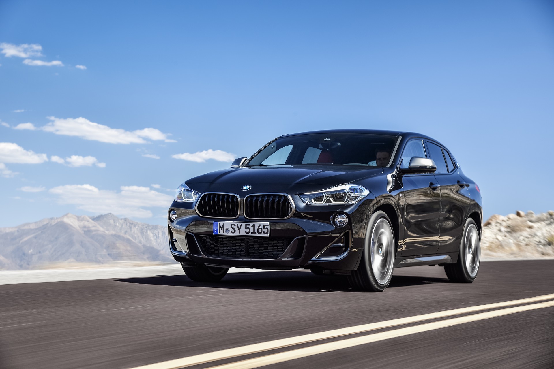 BMW X2 M35i-12 2019 BMW X2 M35i Combines 302 HP With A Hatchback-Like Body