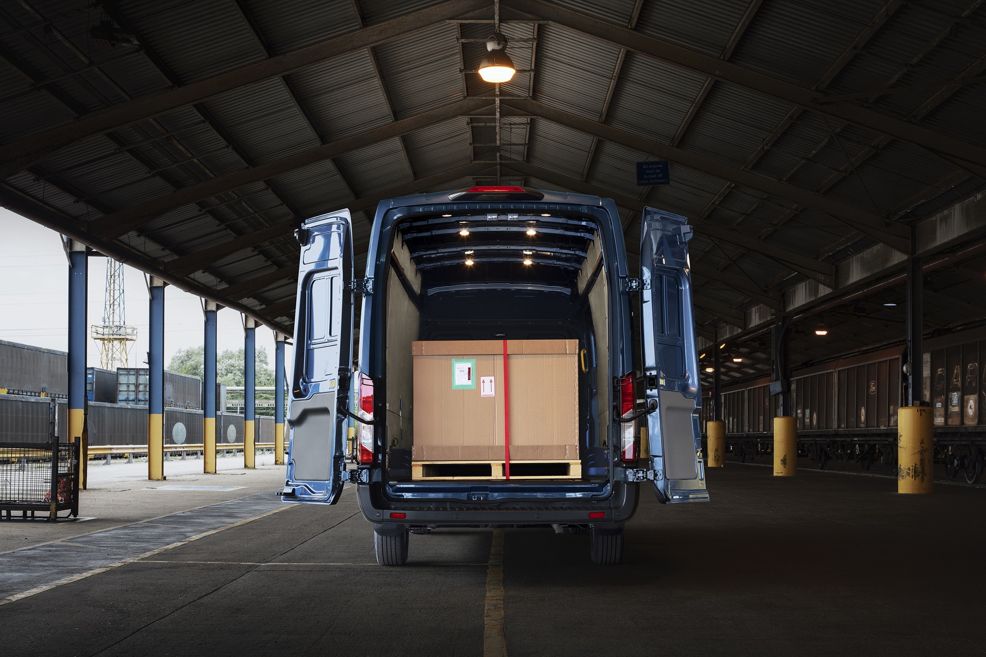 ford-all-new-transit-two-tonne-custom-connect-2 Ford Unveils All-New Transit Two-Tonne, Connect And Custom Vans