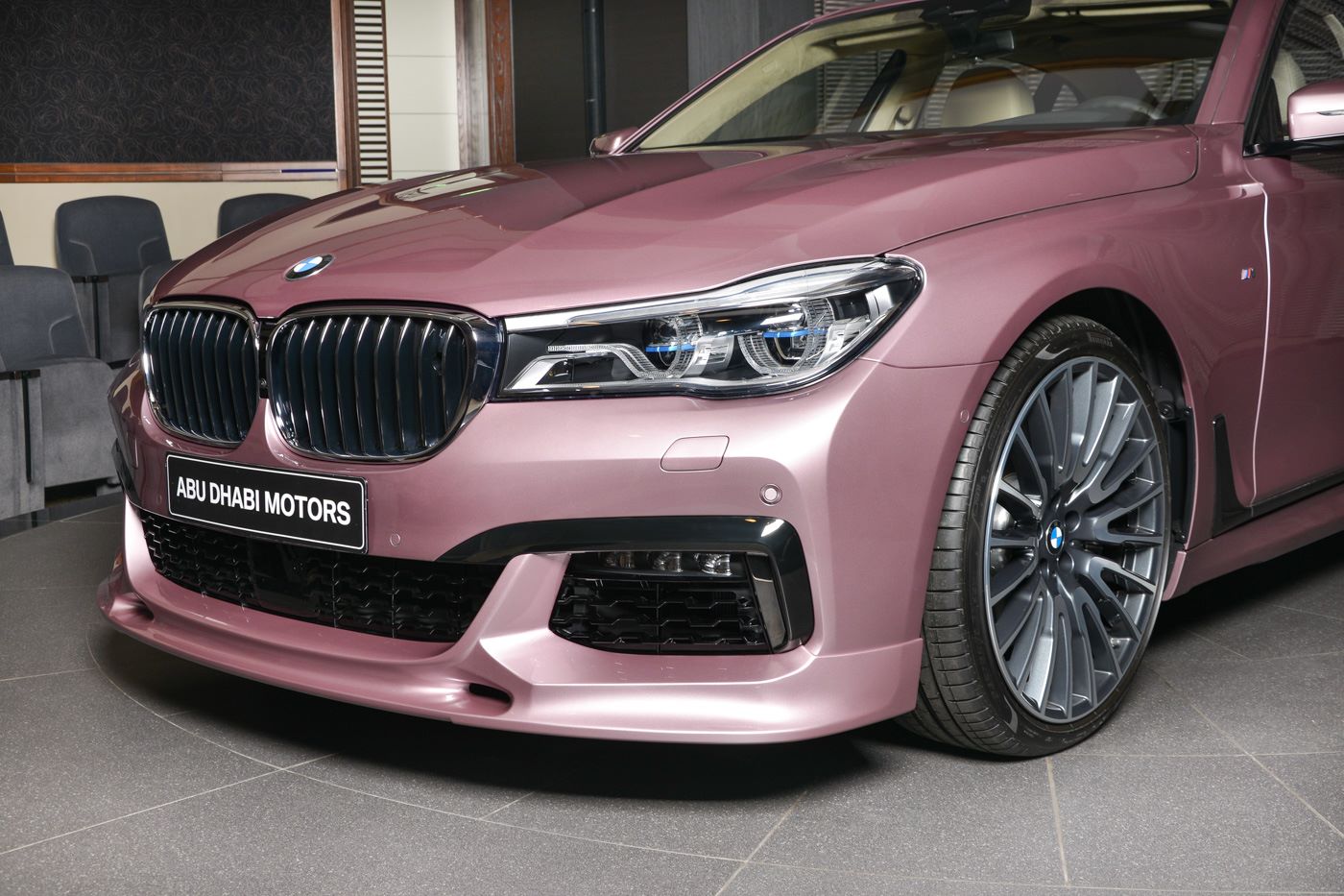 BMW-750Li-Rose-Quartz-3 No, That’s Not A Pink 750Li; It’s A Rose Quartz One In BMW Individual-Speak