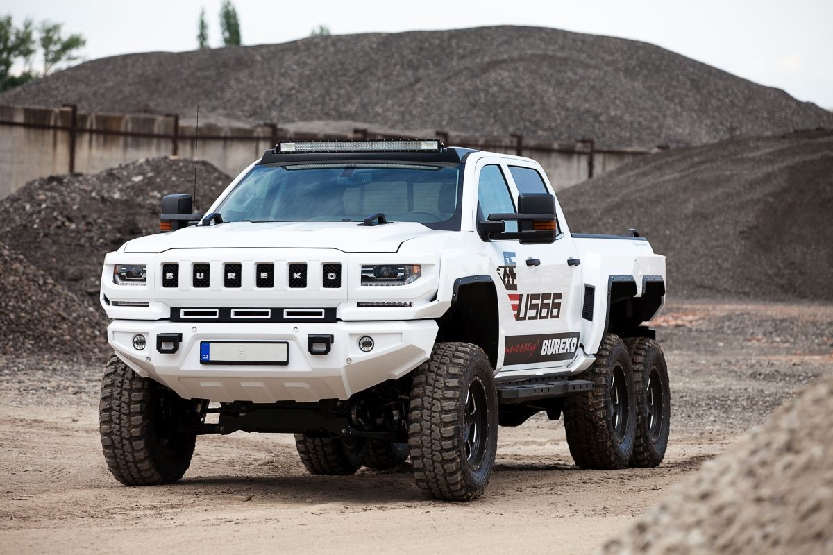 Bureko-6x6-based-on-Chevrolet-Silverado-30 Chevy Silverado Goes To Czech Republic, Returns As The Brutal Bureko 6×6