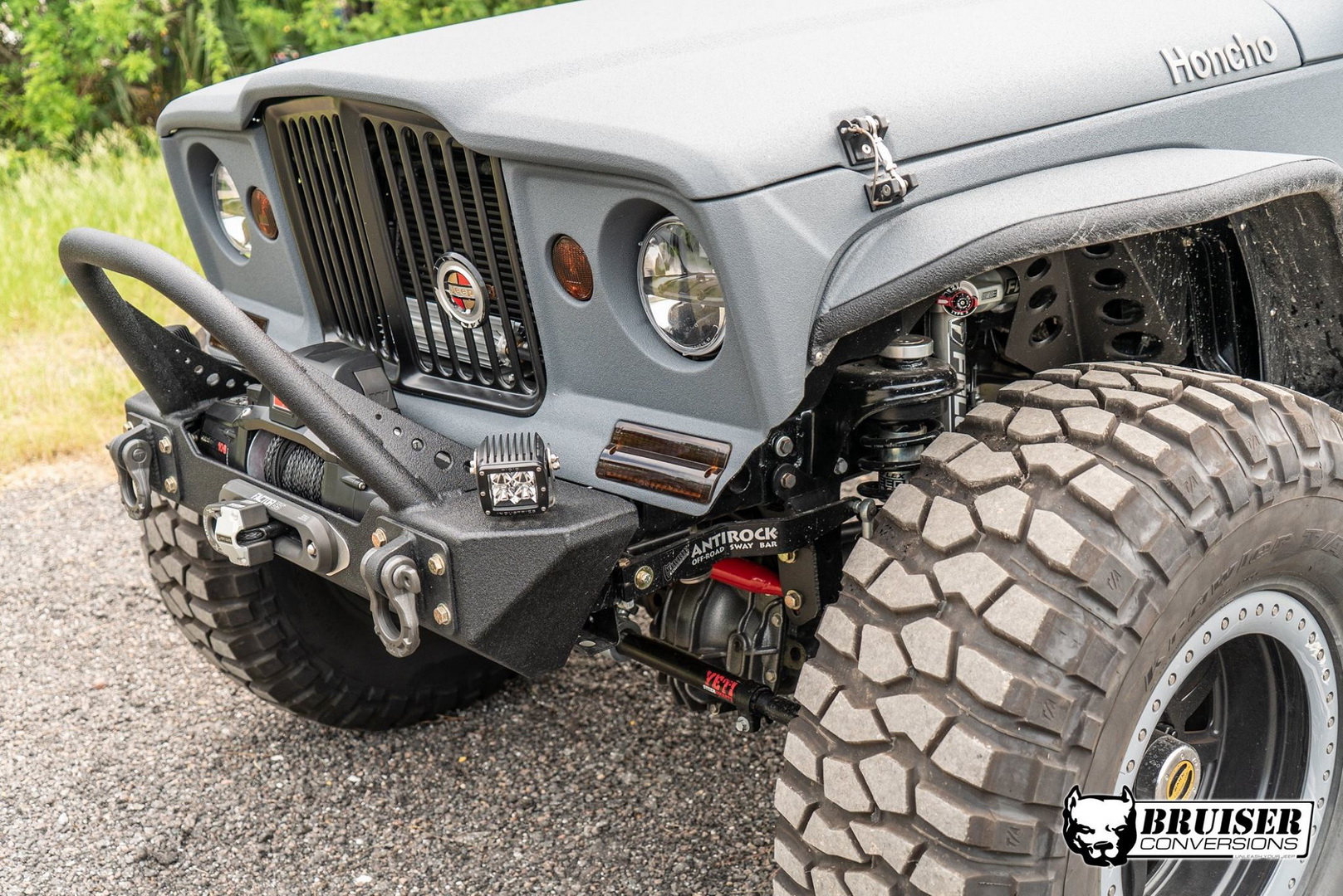 jeep-wrangler-honcho-bruiser-conversions-9 Bruiser Honcho Is One Hardcore Jeep Wrangler That Ain’t Afraid Of Anything