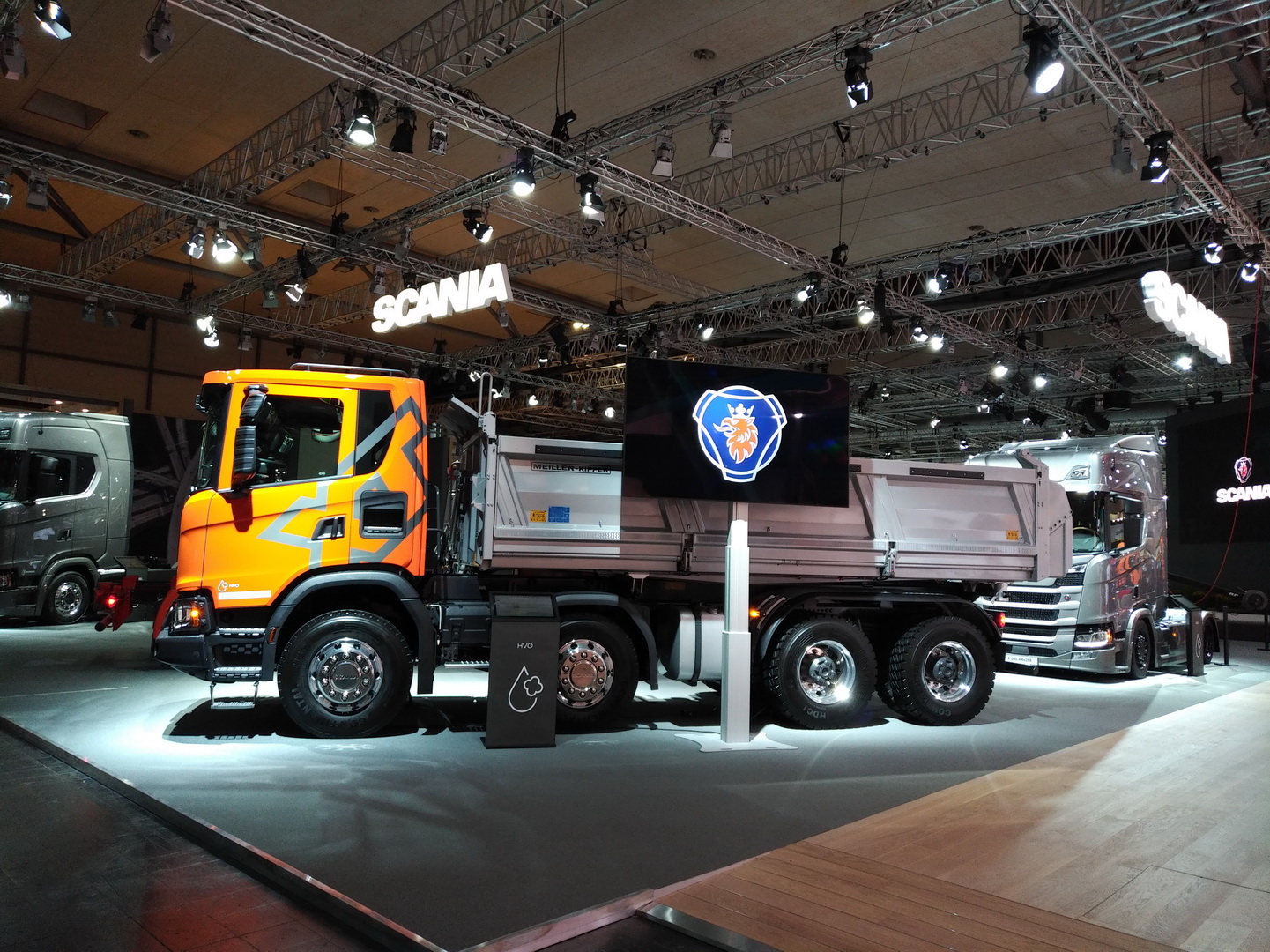 traton-group-2018-iaa-27 VW Truck & Bus Becomes TRATON Group, Wants To Revolutionize Global Transportation