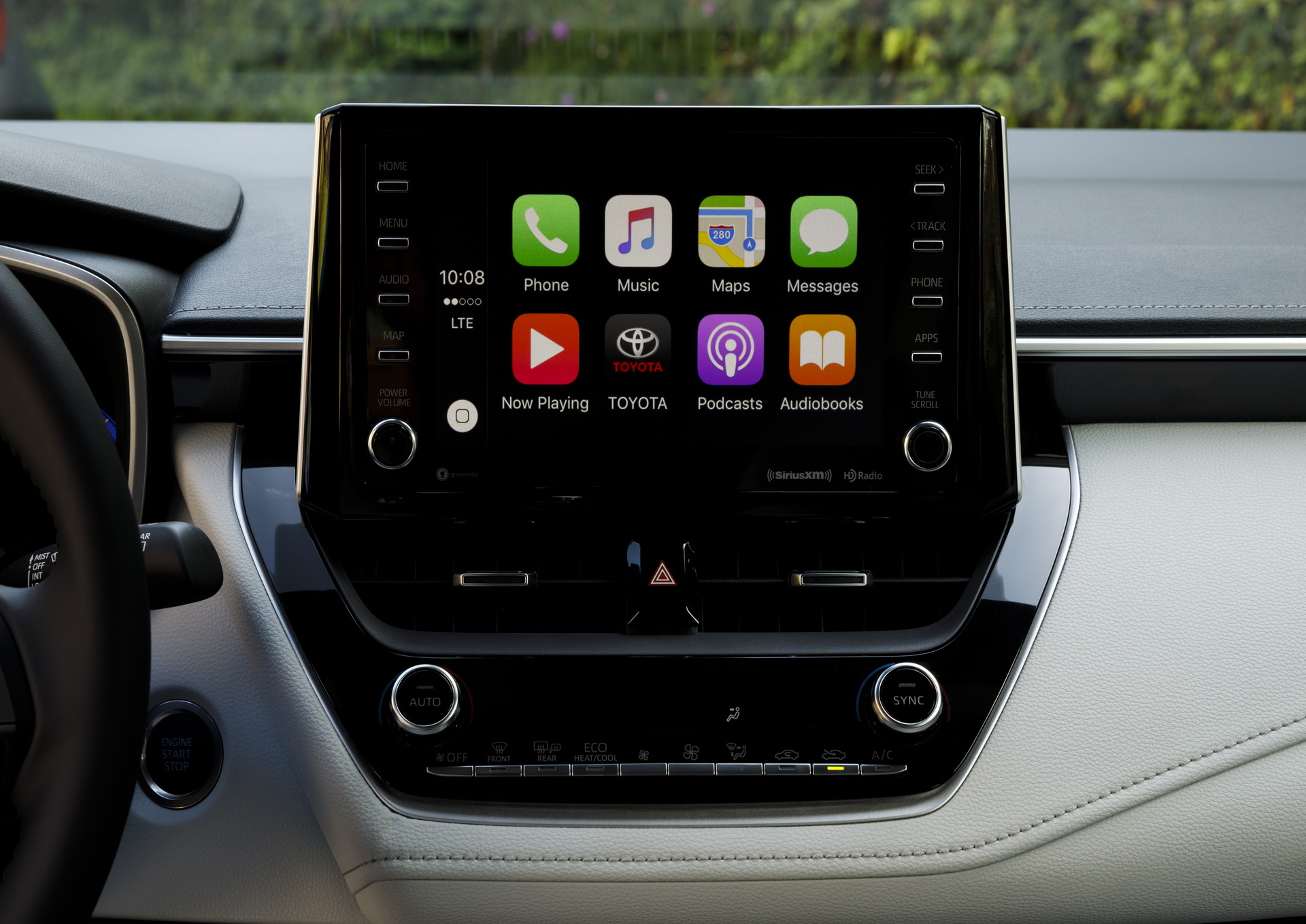 Toyota-Android-03 About Time: Toyota Finally Decides To Add Android Auto To Its Cars