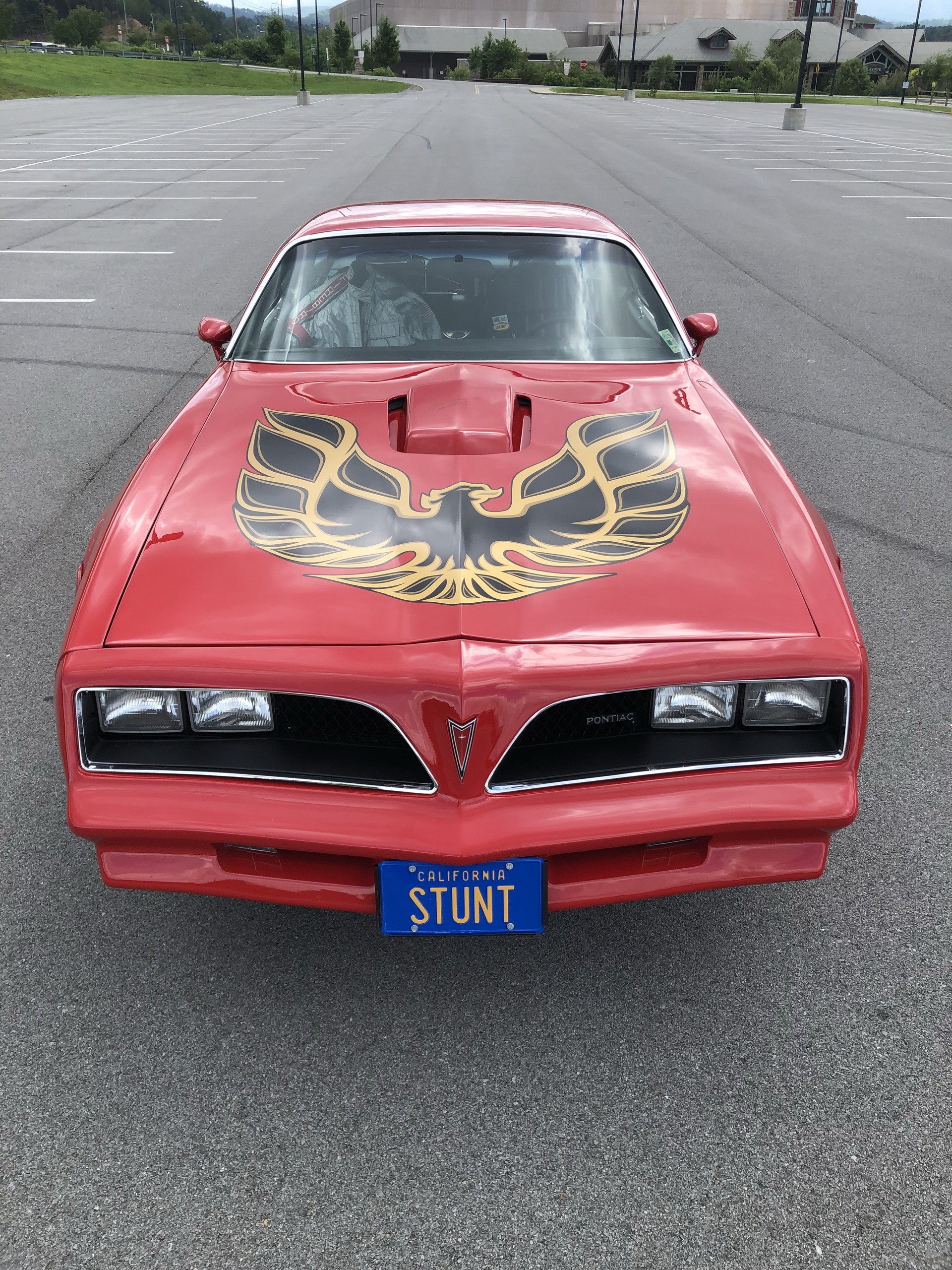 Burt Reynolds Auction-37 Burt Reynolds’ 1978 Pontiac Firebird Trans Am Is Going Up For Auction