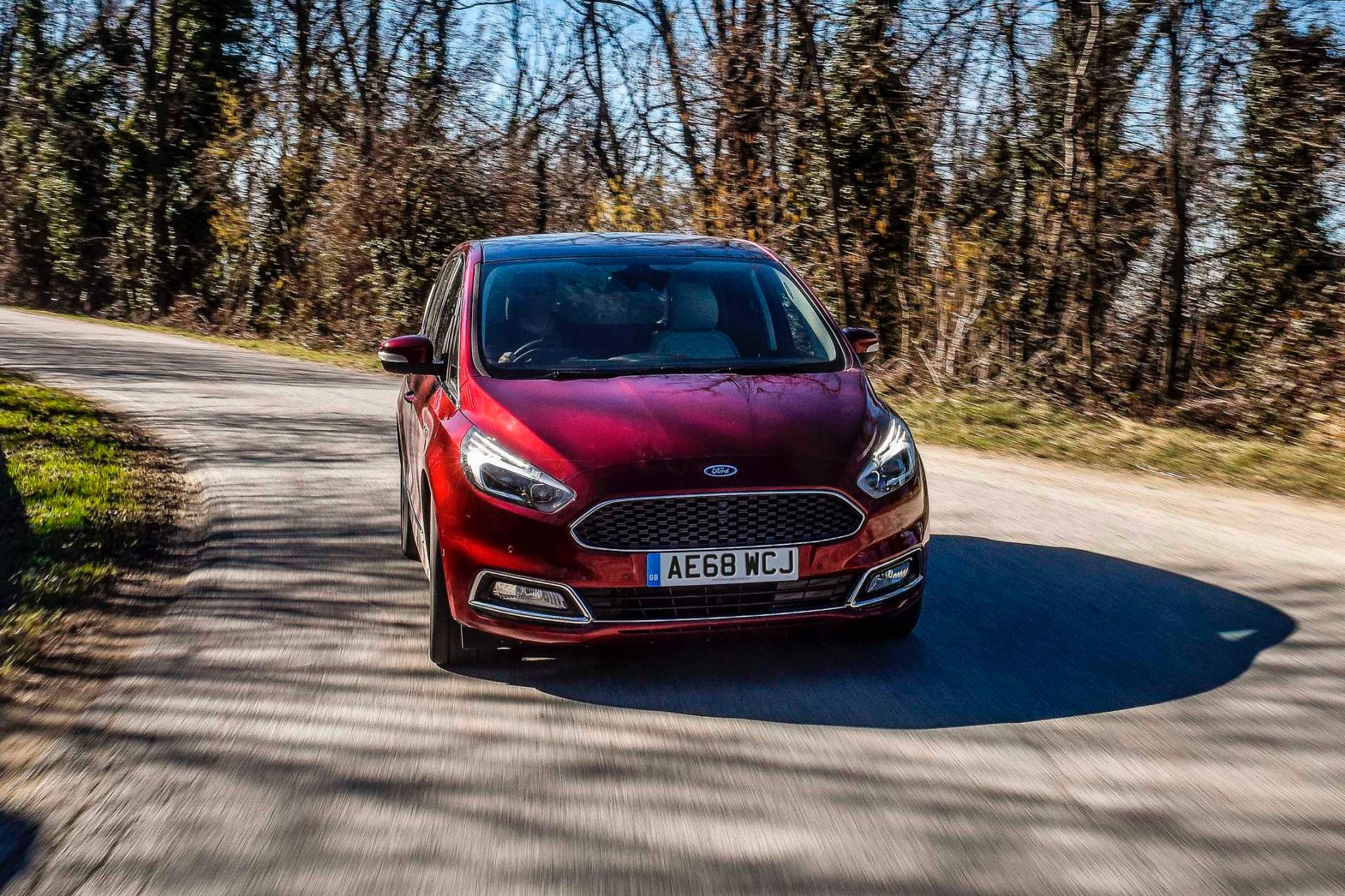 2019-Ford-S-Max-2 Ford Gives 2019 S-Max And Galaxy New Diesels, Eight-Speed Auto