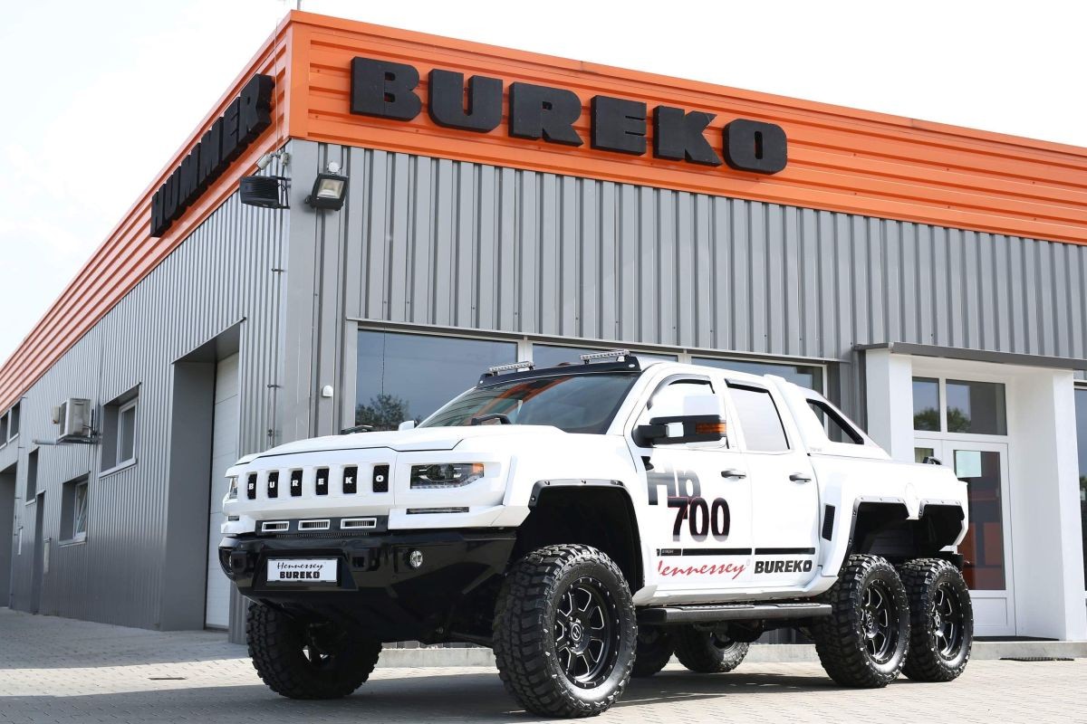 Bureko-6x6-based-on-Chevrolet-Silverado-1 Chevy Silverado Goes To Czech Republic, Returns As The Brutal Bureko 6×6