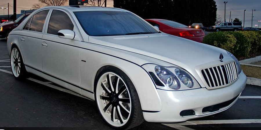 maybach-forgiato-wheels-11 Two-Tone Paint And Huge Rims Are One Way To Make Your Mercedes-Maybach S600 Stand Out