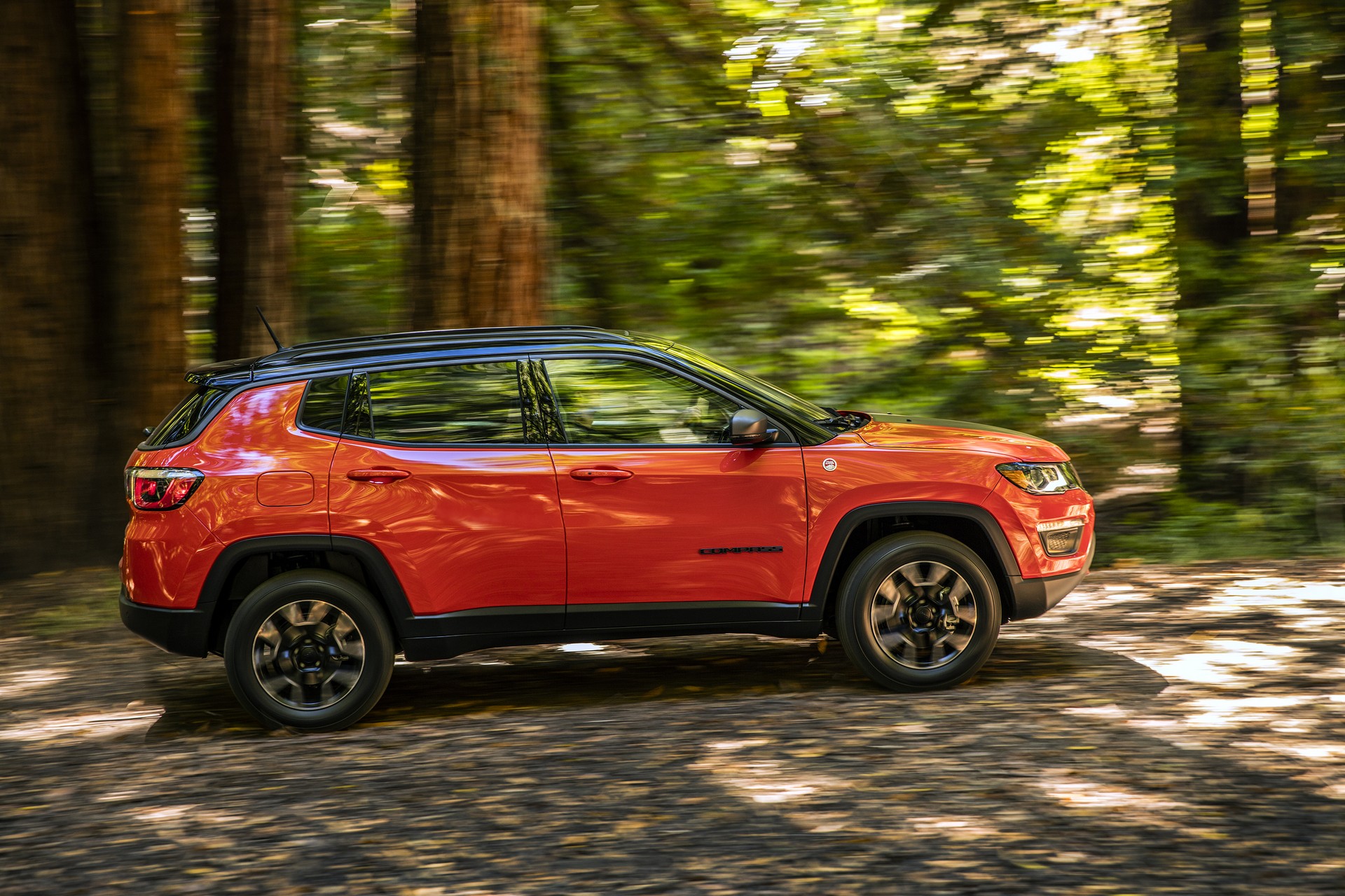 2019-Jeep-Compass-39 2019 Jeep Compass Upland Special Edition Gives The Entry-Level Model Trailhawk Looks