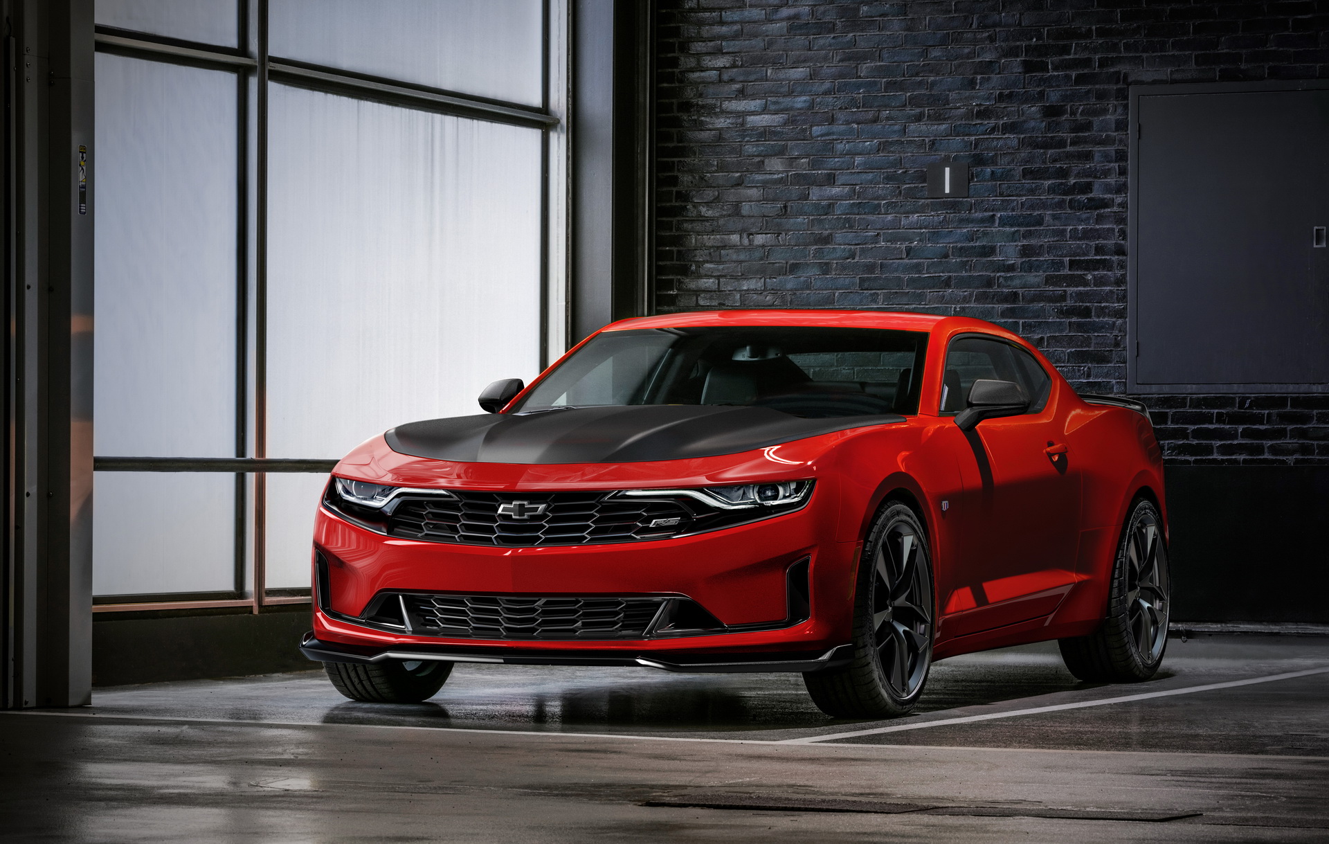 2019-Chevrolet-Camaro-01 Chevrolet Unfolds New Camaro Strategy To Stop Ford, Dodge From ‘Eating Their Lunch’