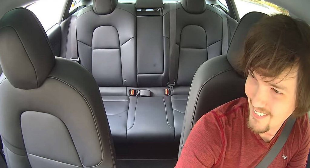 Tesla Model 3 Driver Pulled Over For Having His “Computer Mounted” On The Dashboard