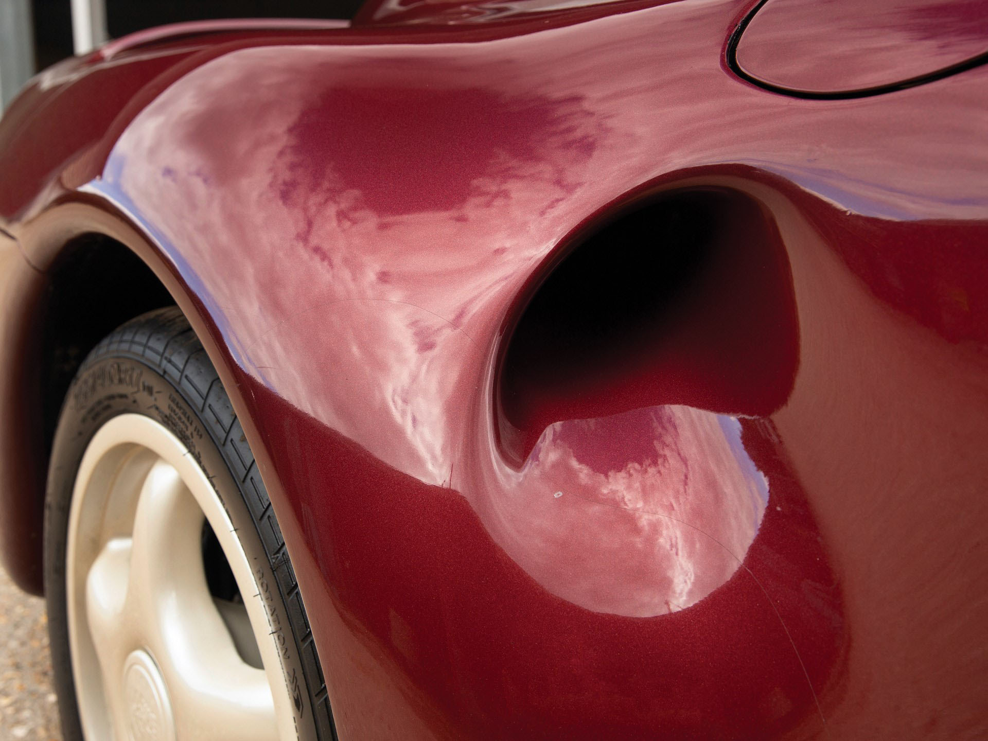 1985 Porsche 959 Prototype 18 Take Your Pick Of Zuffenhausen’s Hypercars At RM Sotheby’s Porsche Auction