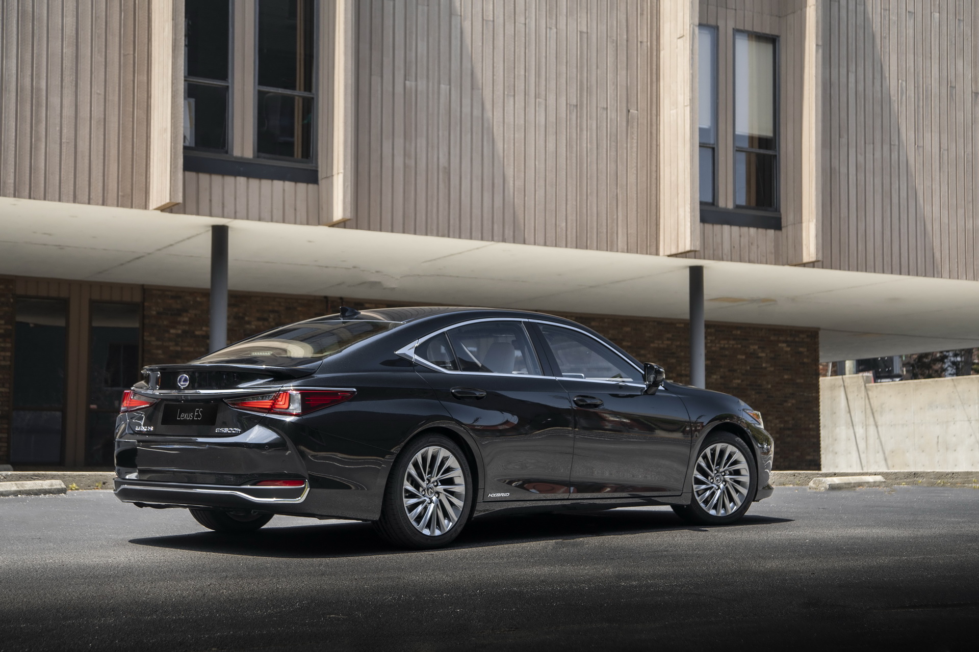 Lexus-ES-Seats-07 It Took Lexus Three Years To Develop The Perfect Seats For The New ES