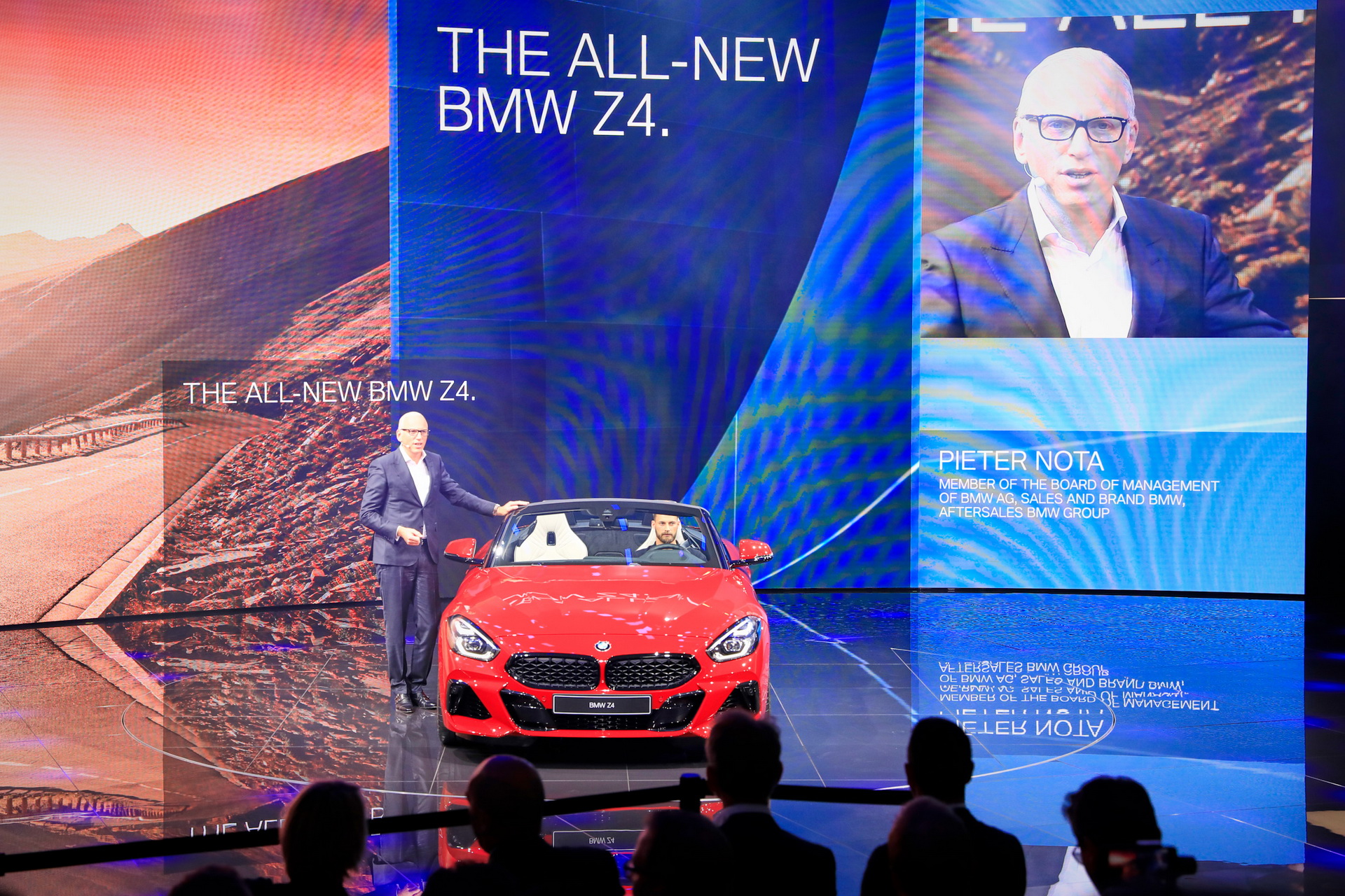 2019-BMW-Z4-09 New BMW Z4 Promises To Excite Drivers With Its Handling Dynamics