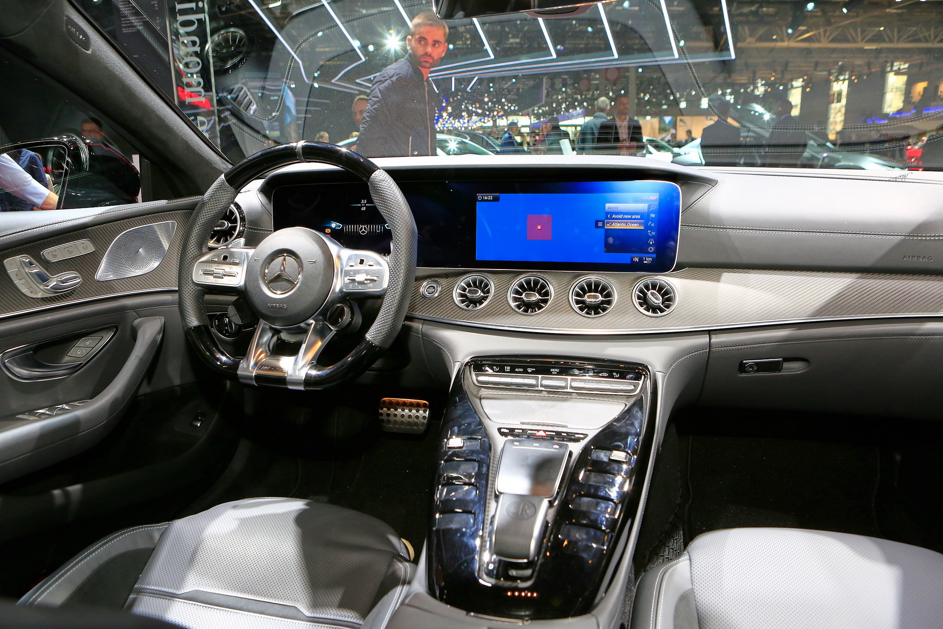 Mercedes B173 2018 Paris Auto Show Gallery: Mercedes-Benz