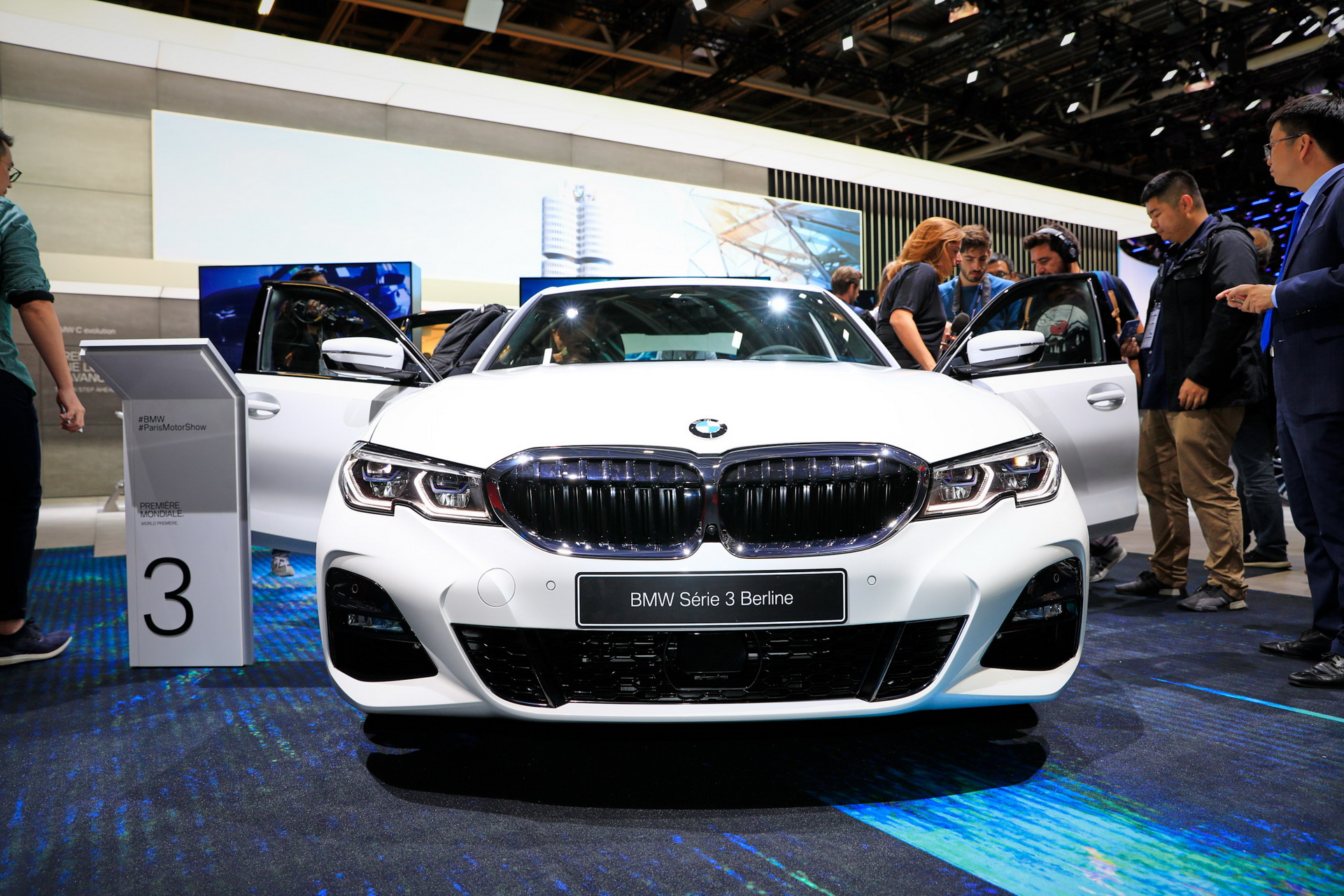 BMW 34 2018 Paris Auto Show Gallery: BMW