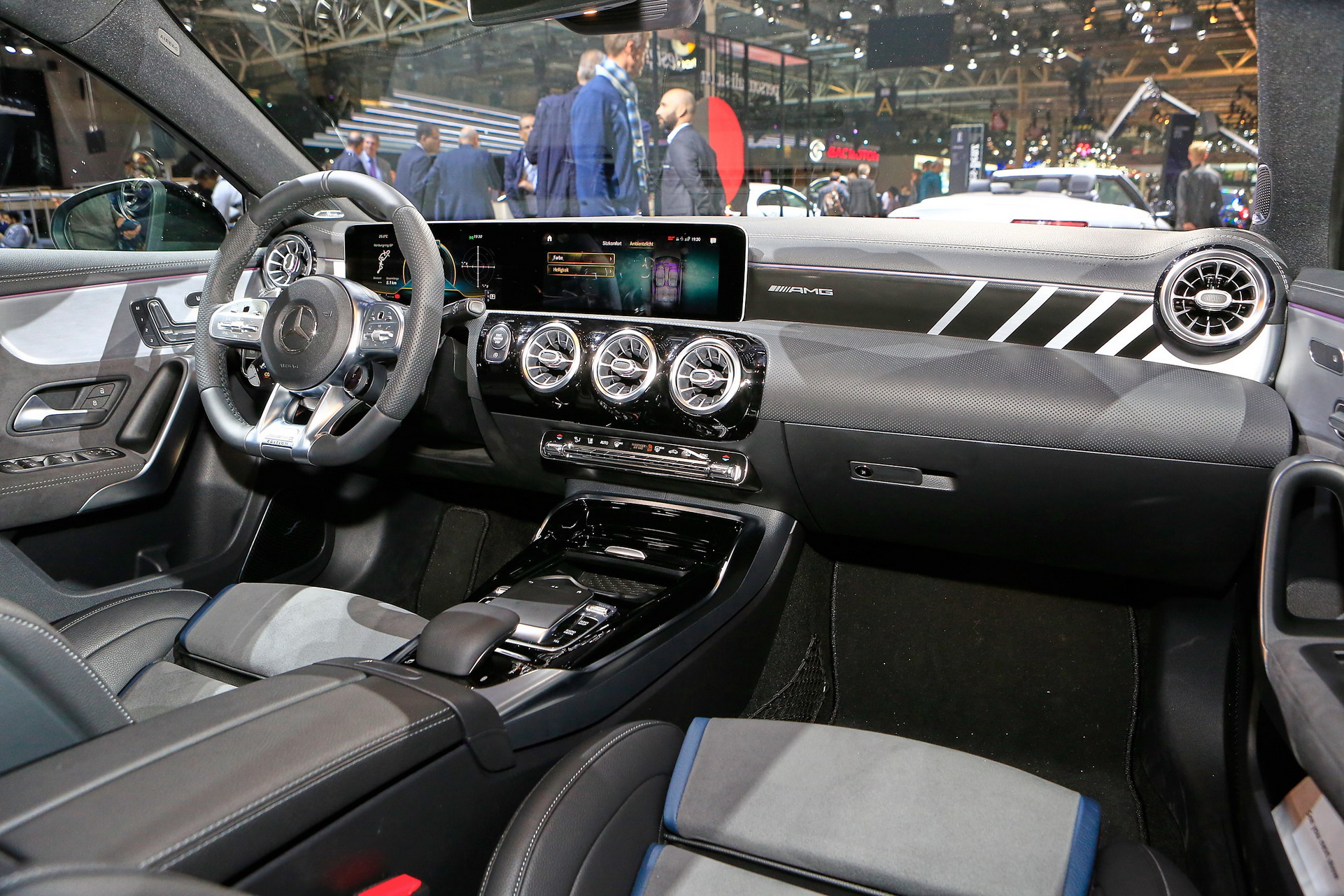 Mercedes B92 2018 Paris Auto Show Gallery: Mercedes-Benz