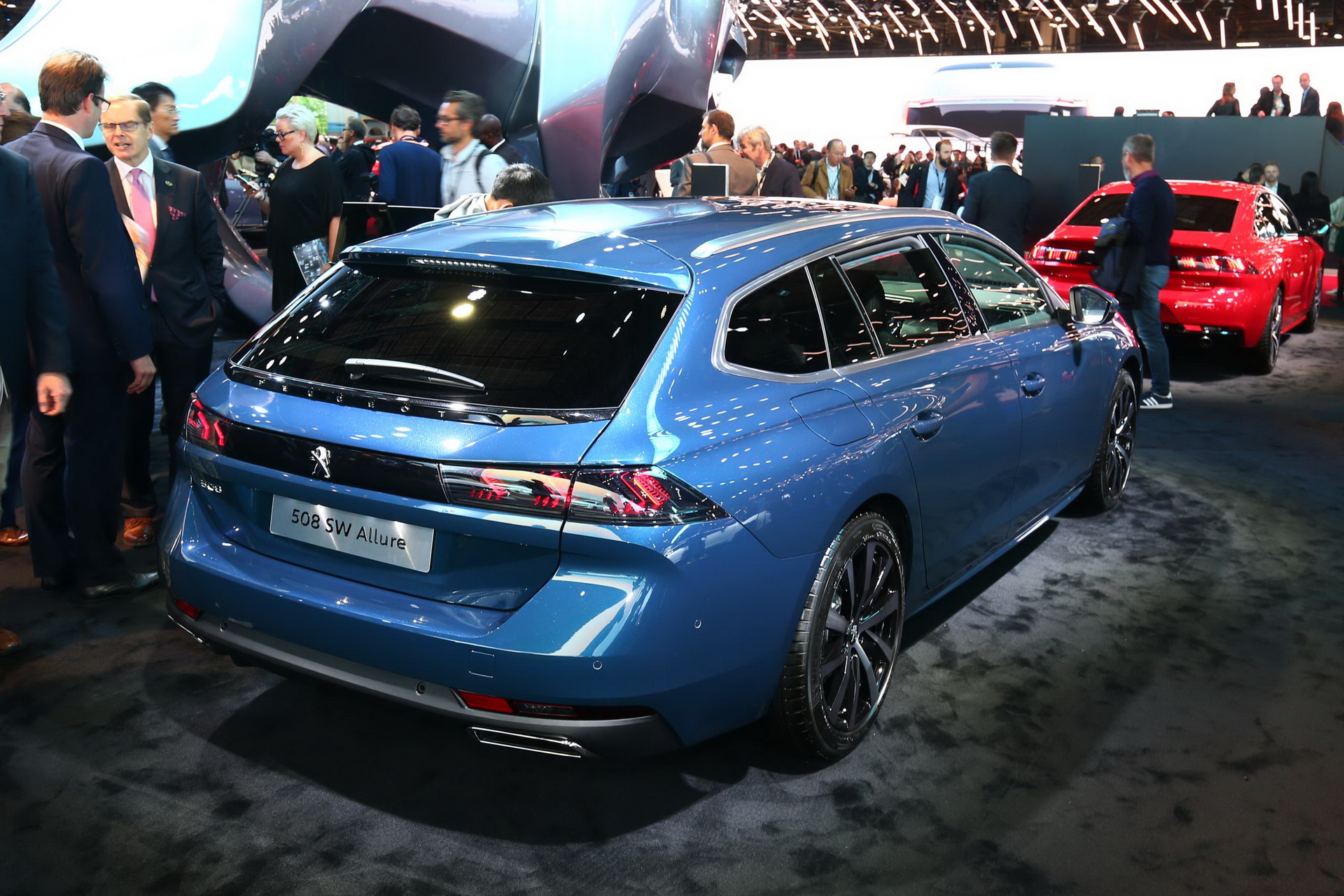 2018 peugeot 508 sw paris livepics 13 Peugeot’s Stylish 508 SW Shows Family Estates Are Alive And Kicking (In Europe)