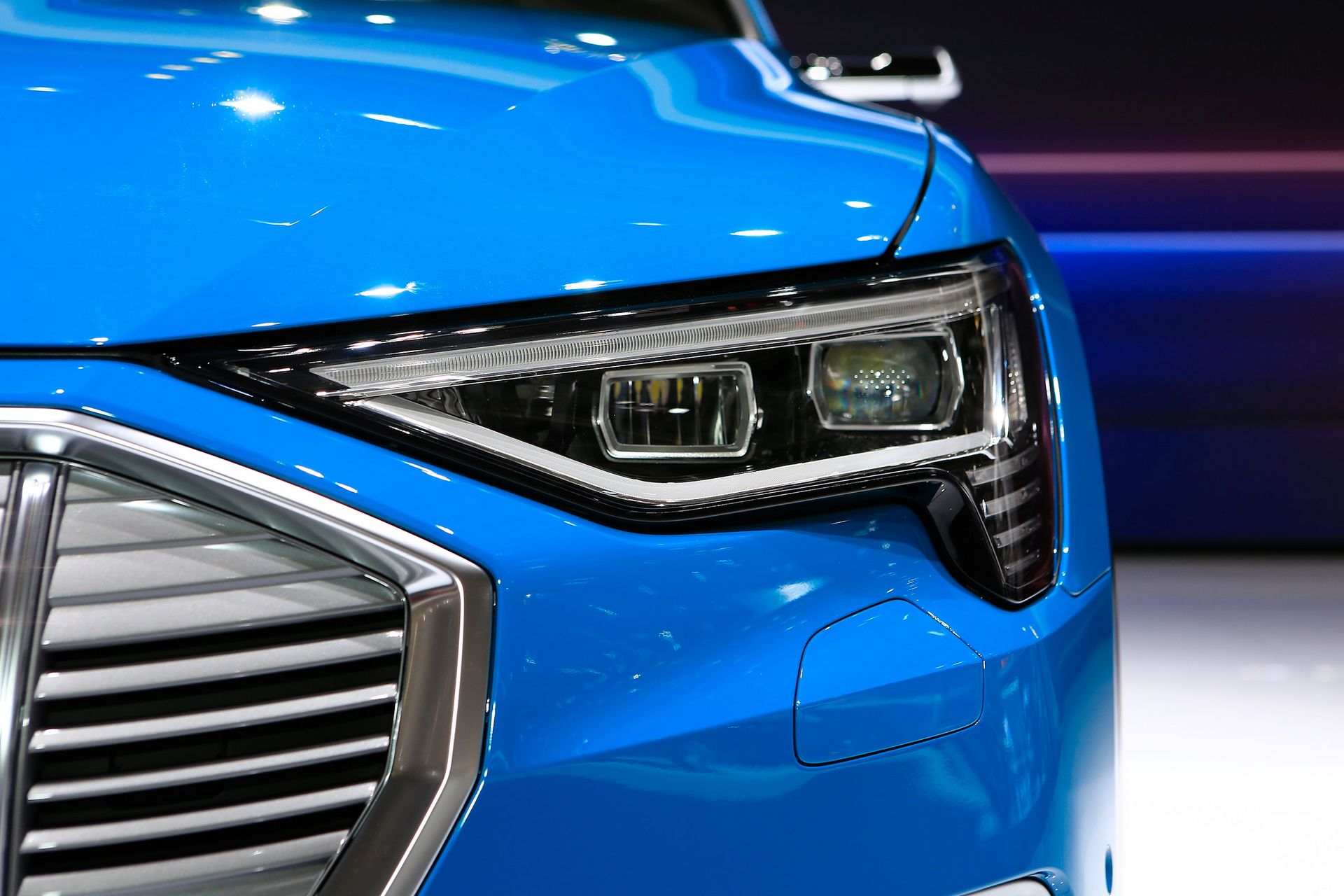 Audi-e-tron-SUV-Paris-12 Audi Shows Its E-Tron SUV Model X Hunter In French Capital