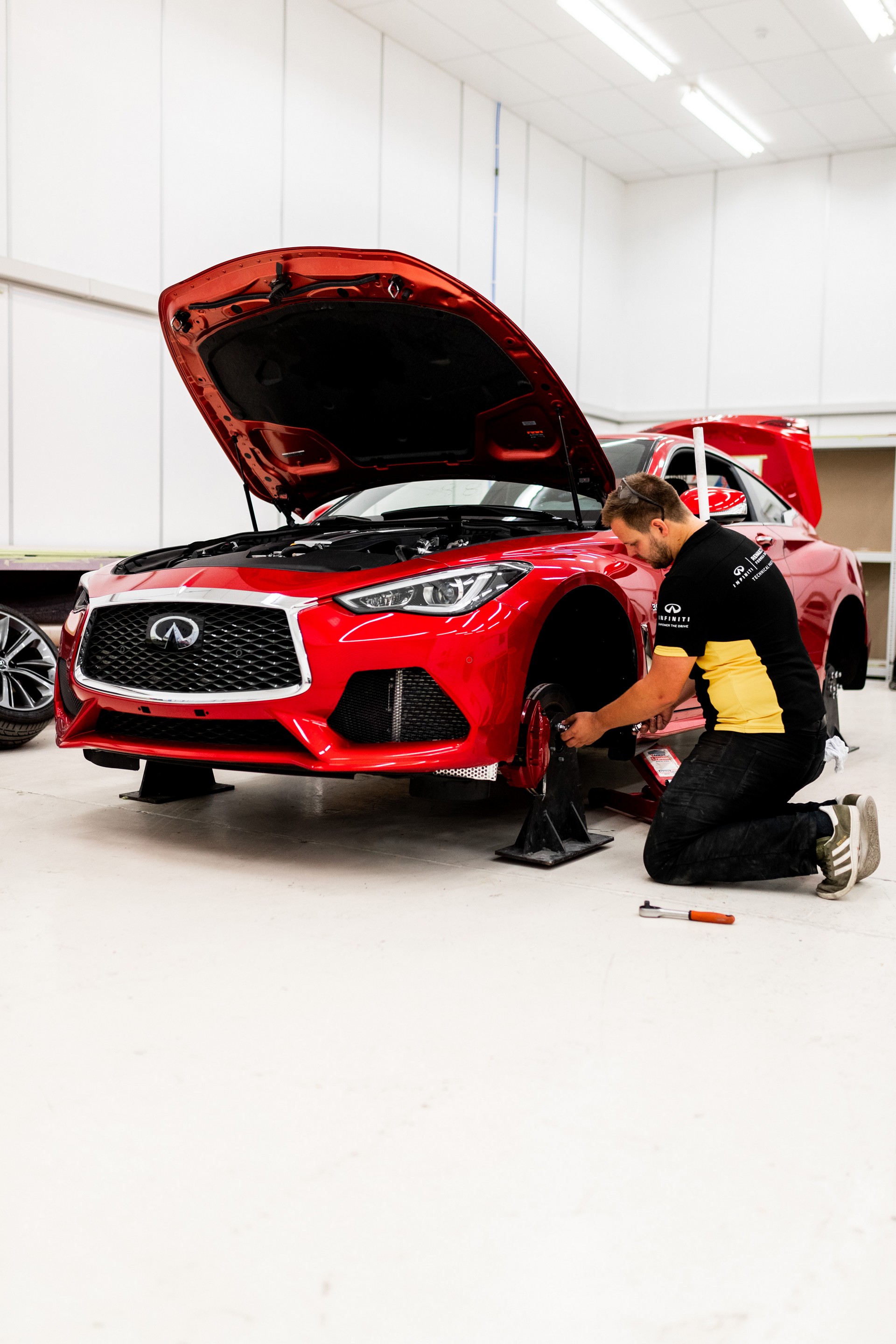 Infiniti Project Black S Concept-91 Infiniti Project Black S Concept With F1 Hybrid Tech Has The Power Go After M4, RS5