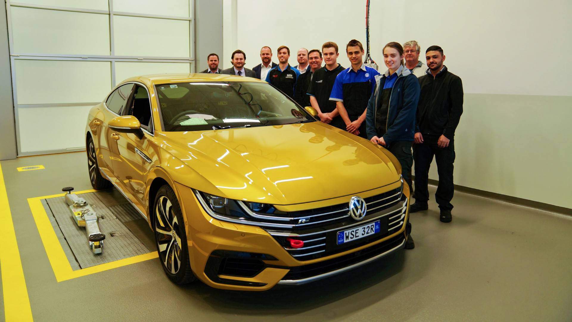 VW Arteon Time Attack car 13 World’s Quickest VW Arteon Does 0-100 Km/h In 3.9 Seconds