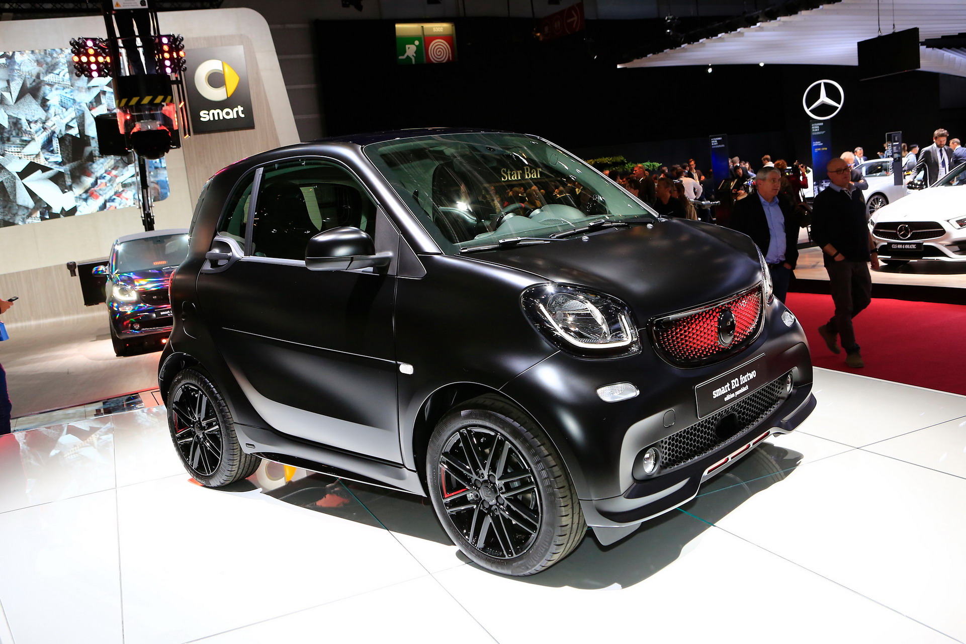 Smart Edition Pureblack Smart ForTwo Heads To The Dark Side With PureBlack Edition